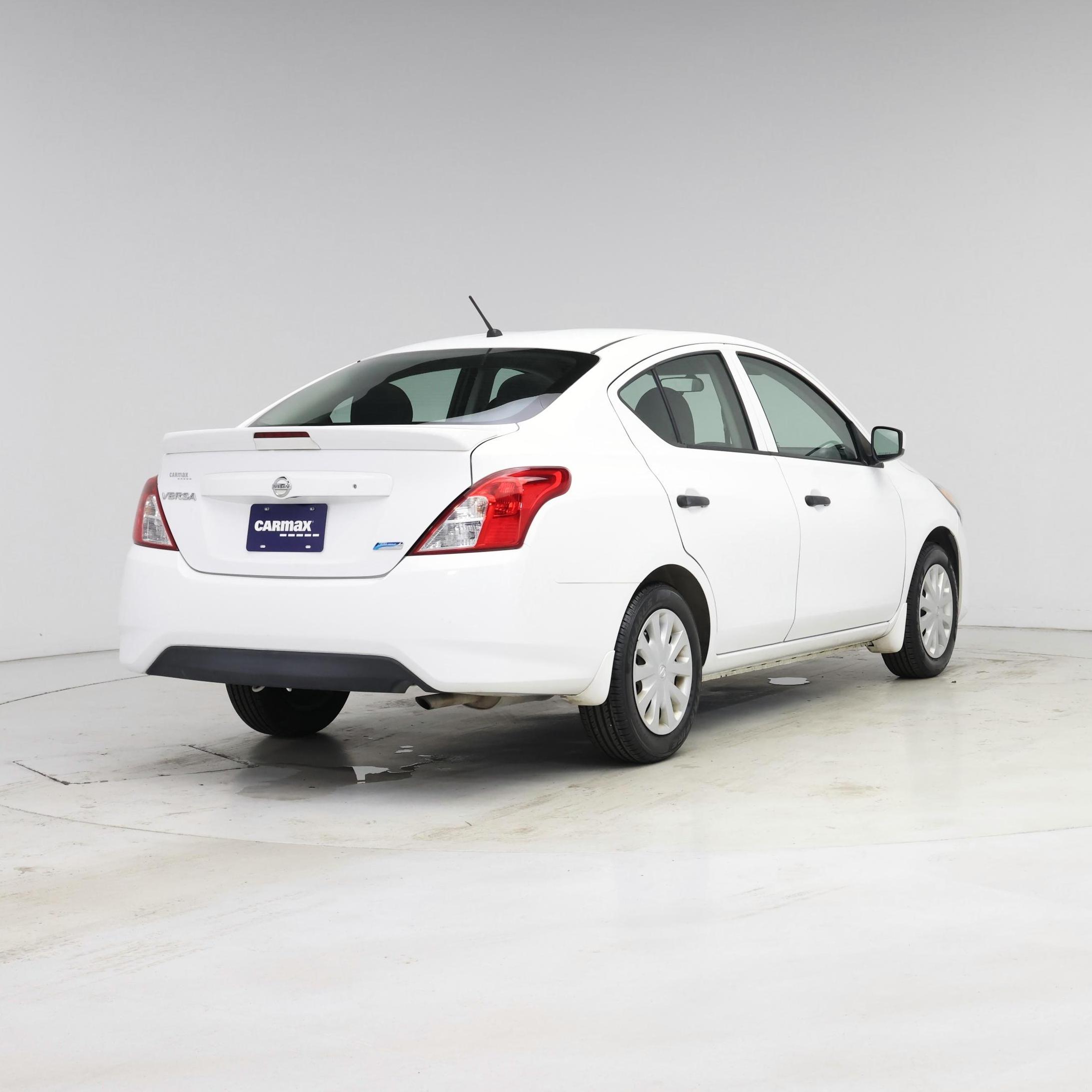 Thumbnail: 2016 Nissan Versa - 8