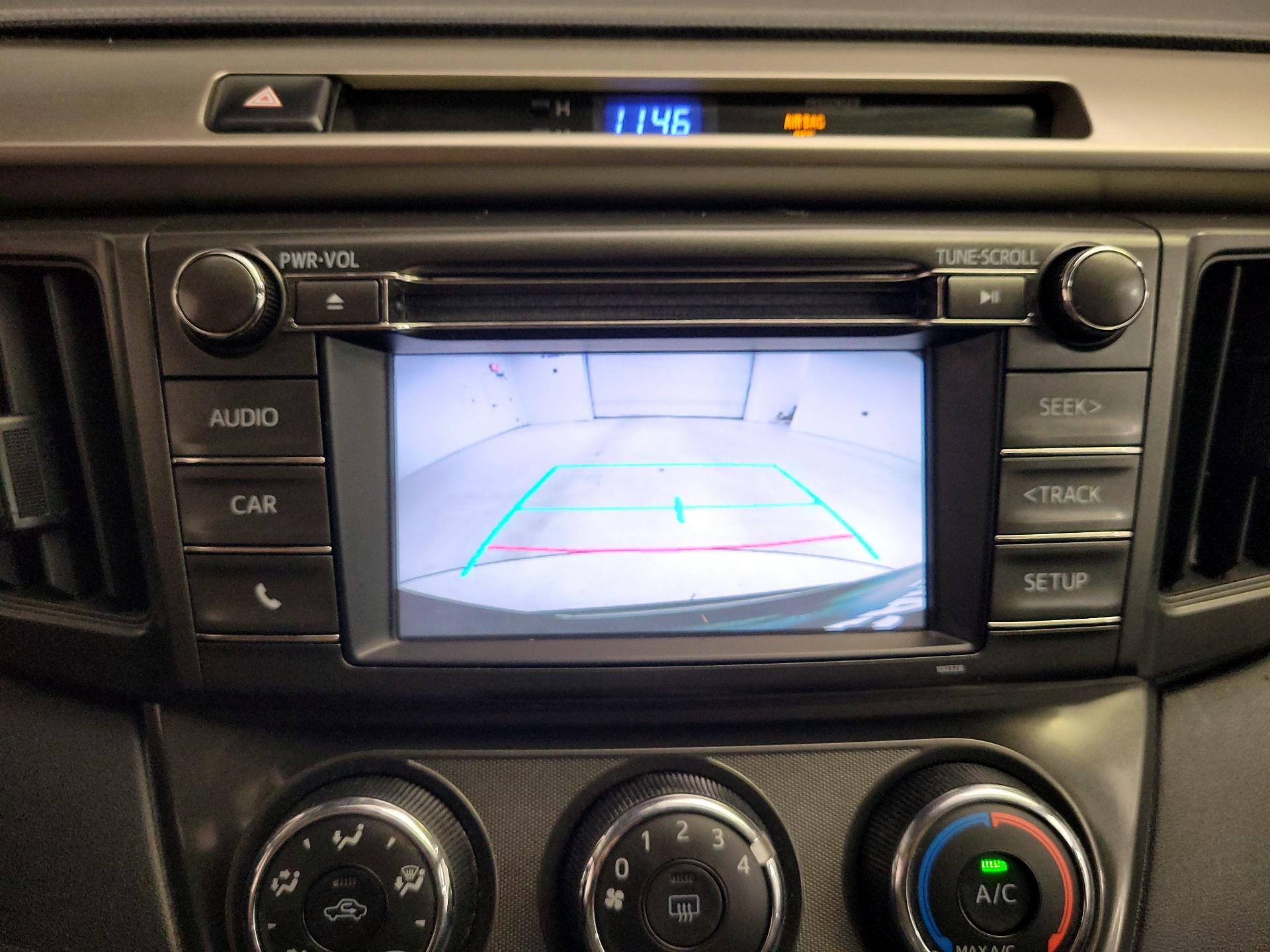Thumbnail: 2015 Toyota RAV4 - 14