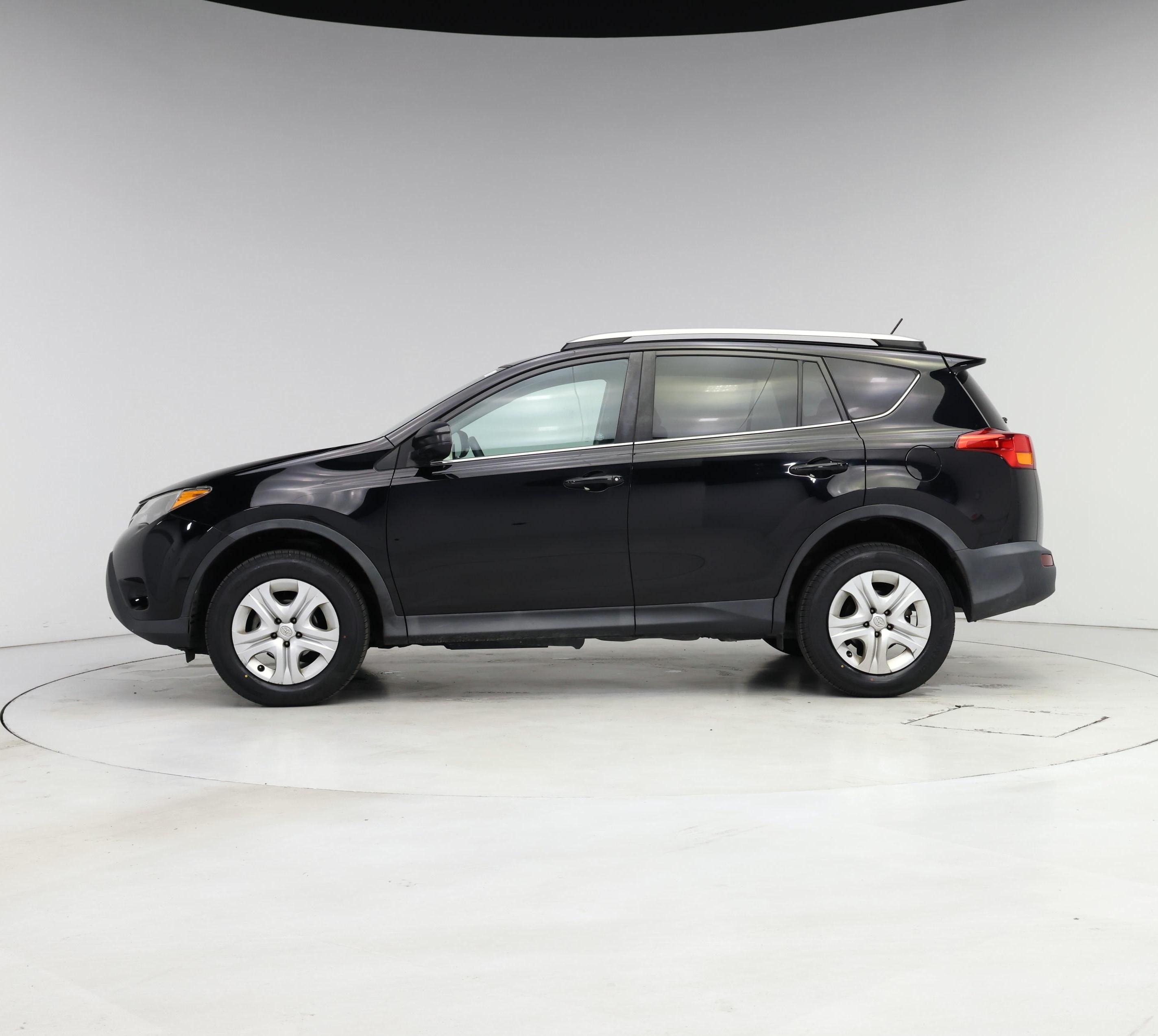 Thumbnail: 2015 Toyota RAV4 - 3