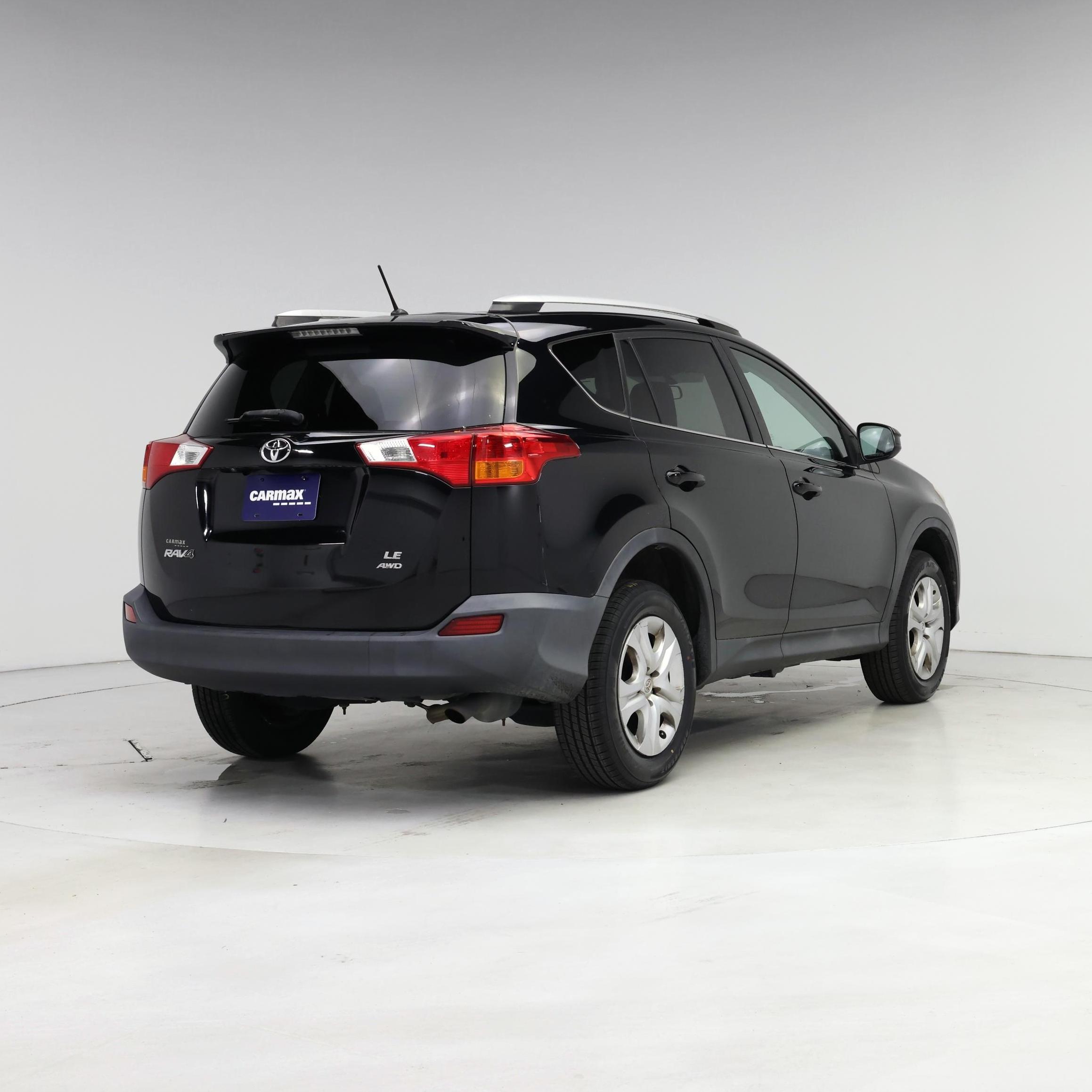 Thumbnail: 2015 Toyota RAV4 - 8