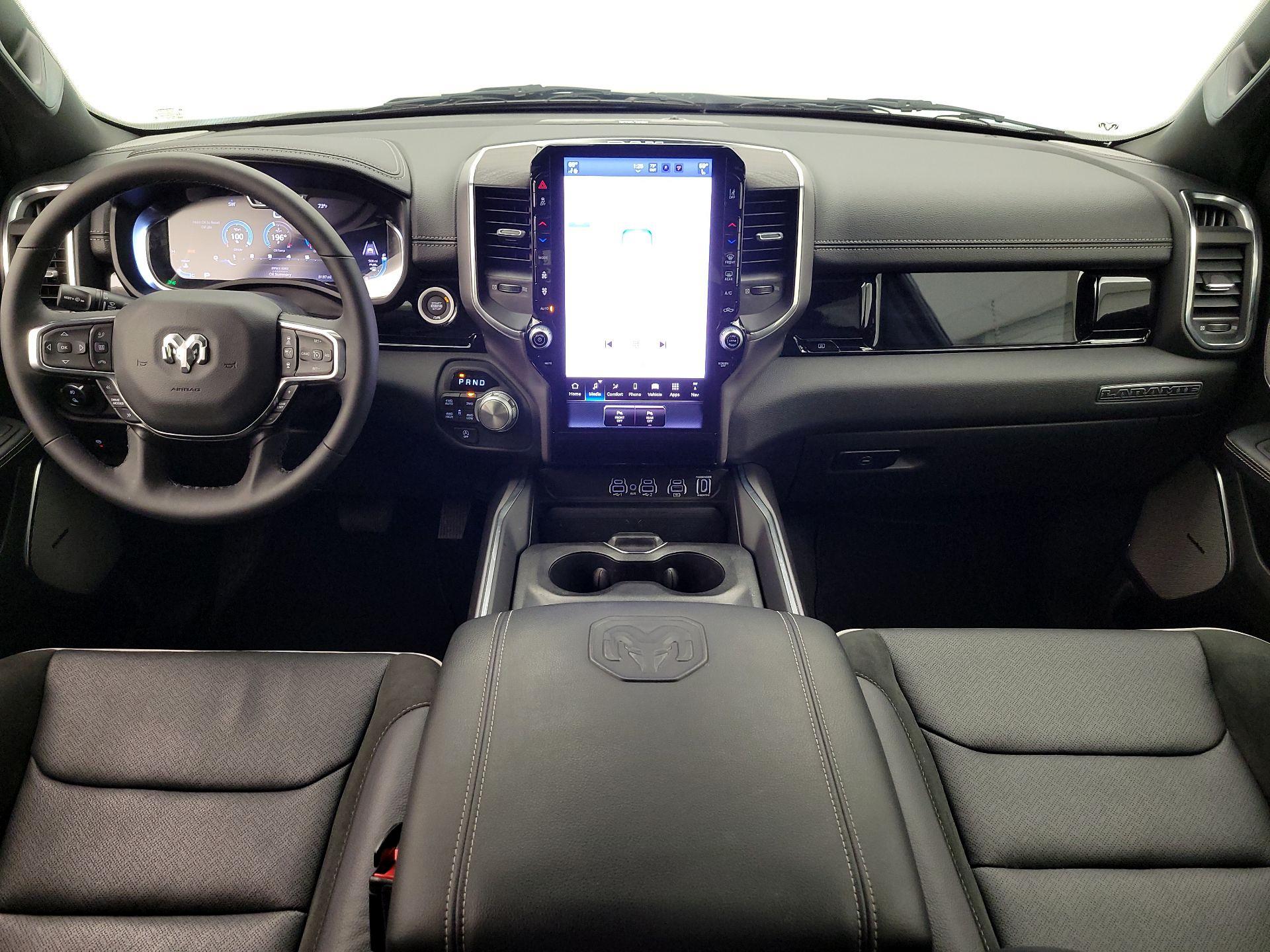 Thumbnail: 2025 RAM 1500 - 9