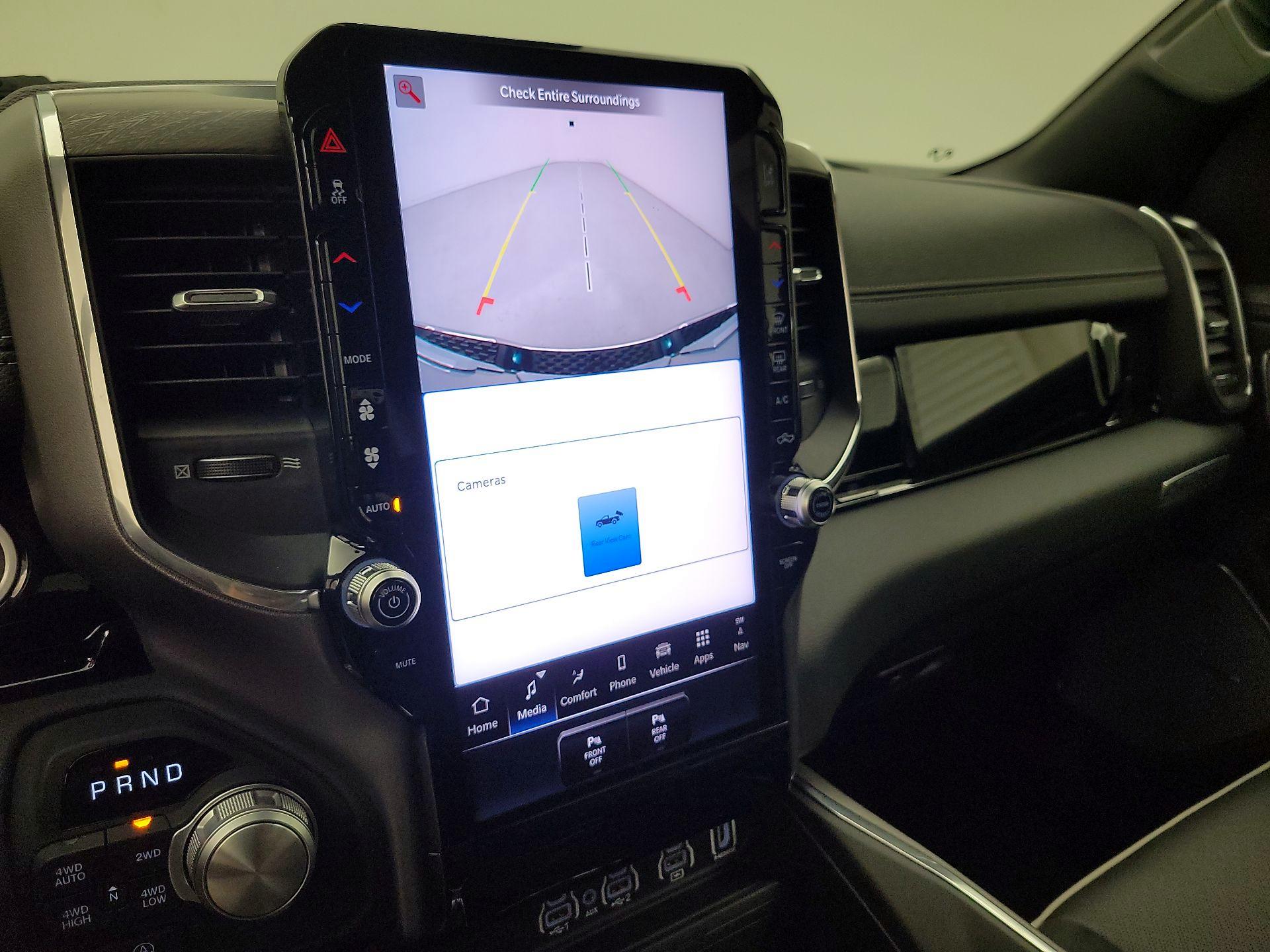 Thumbnail: 2025 RAM 1500 - 15