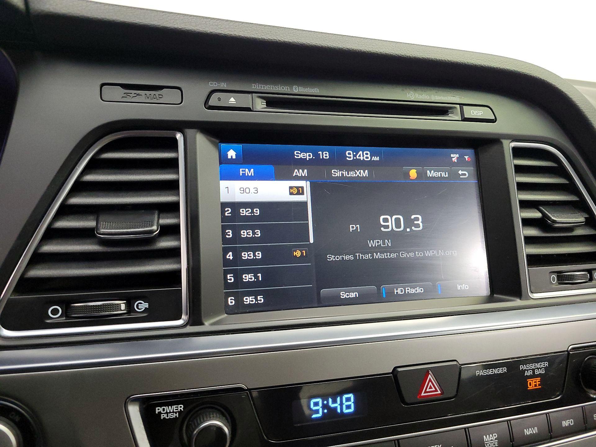 Thumbnail: 2015 Hyundai Sonata - 16