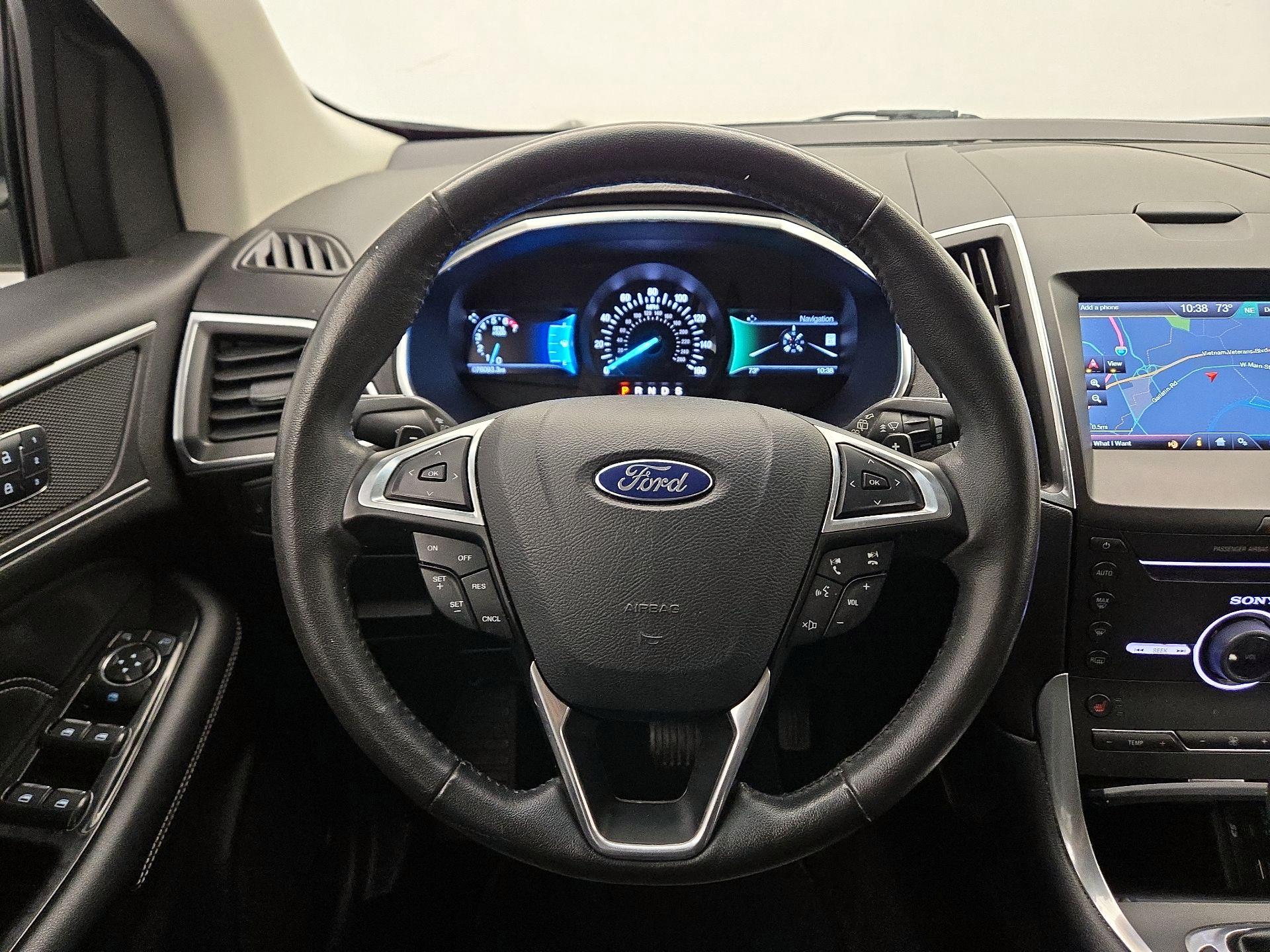 Thumbnail: 2015 Ford Edge - 10