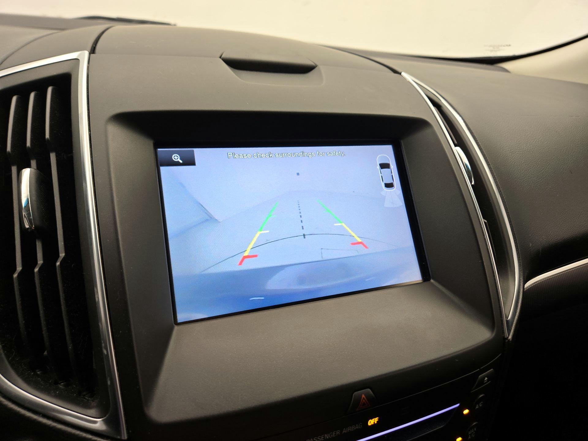 Thumbnail: 2015 Ford Edge - 15