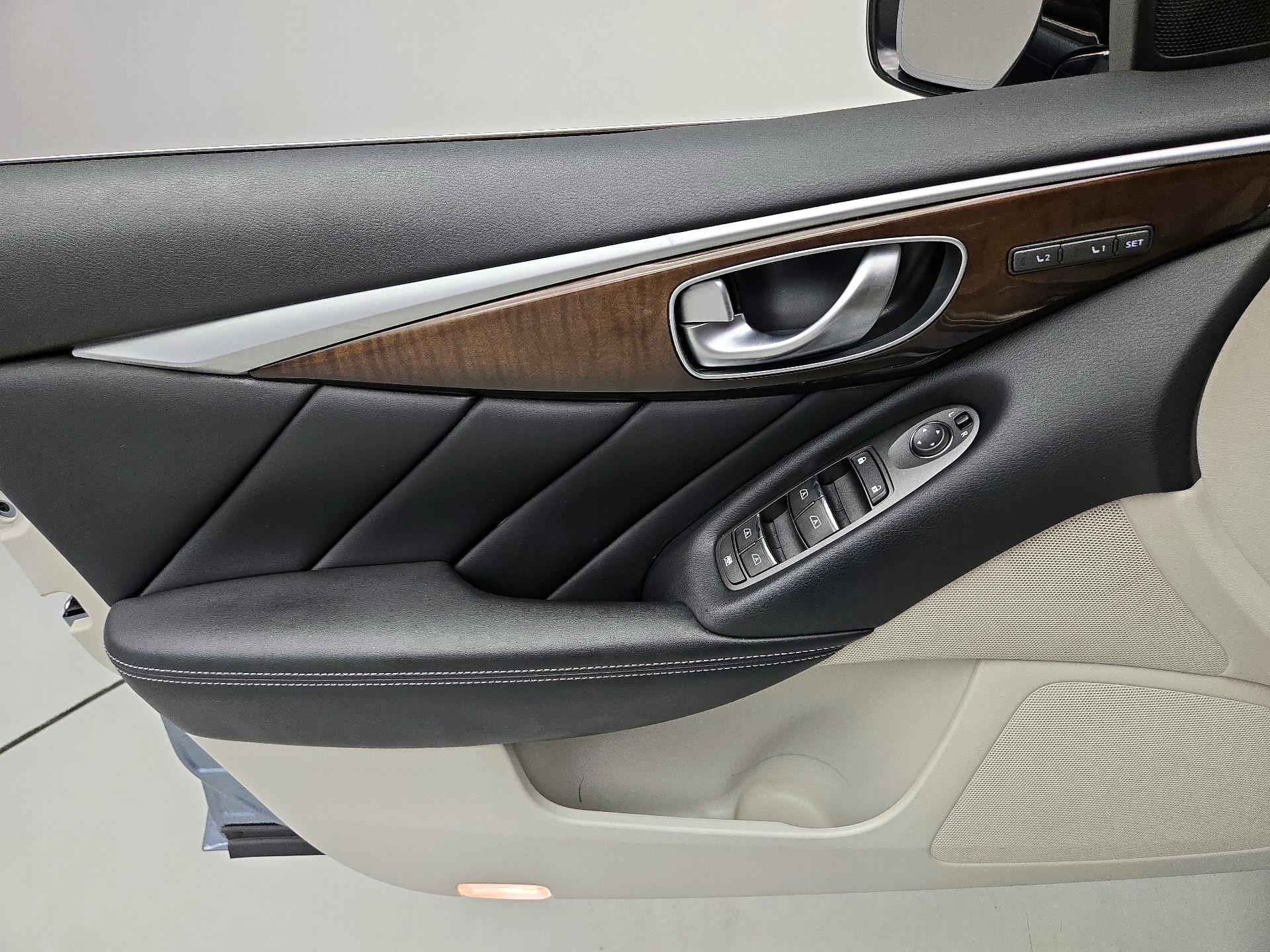 Thumbnail: 2014 INFINITI Q50 - 12