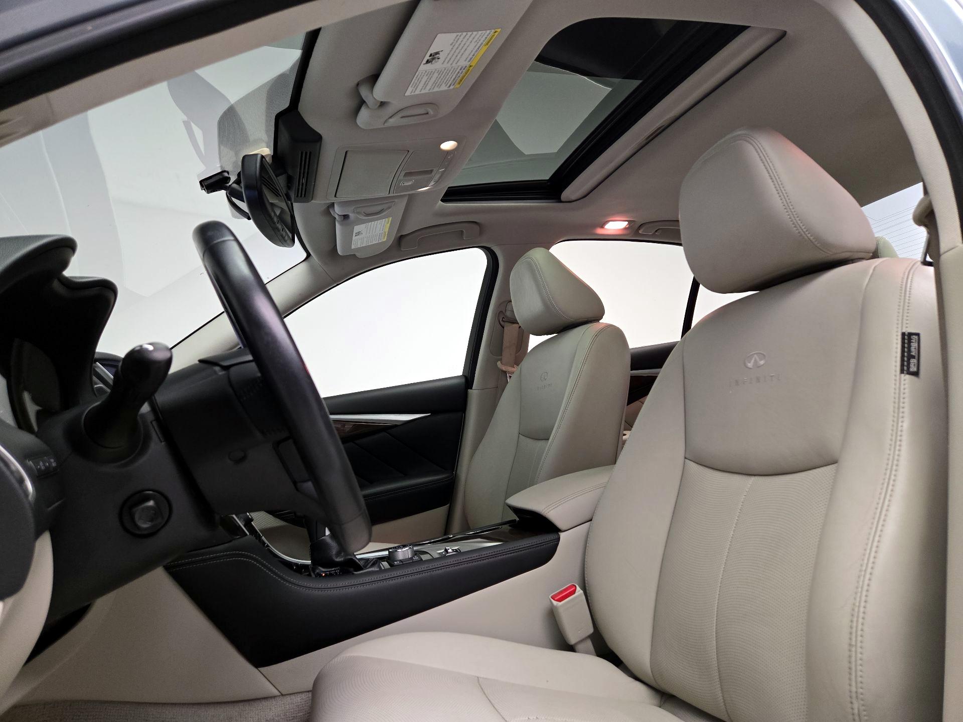 Thumbnail: 2014 INFINITI Q50 - 20