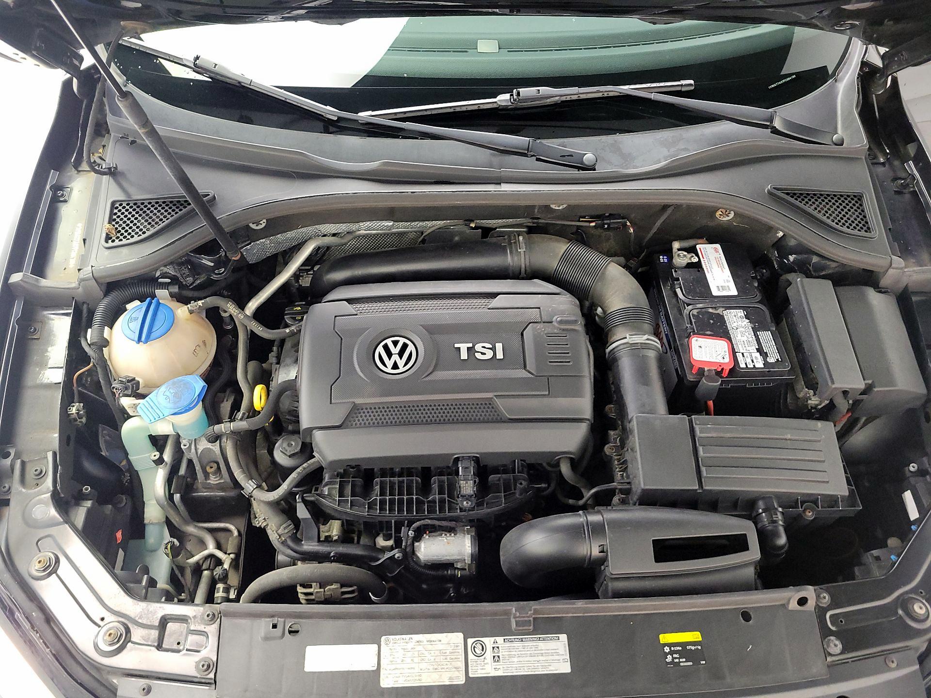Thumbnail: 2015 Volkswagen Passat - 20