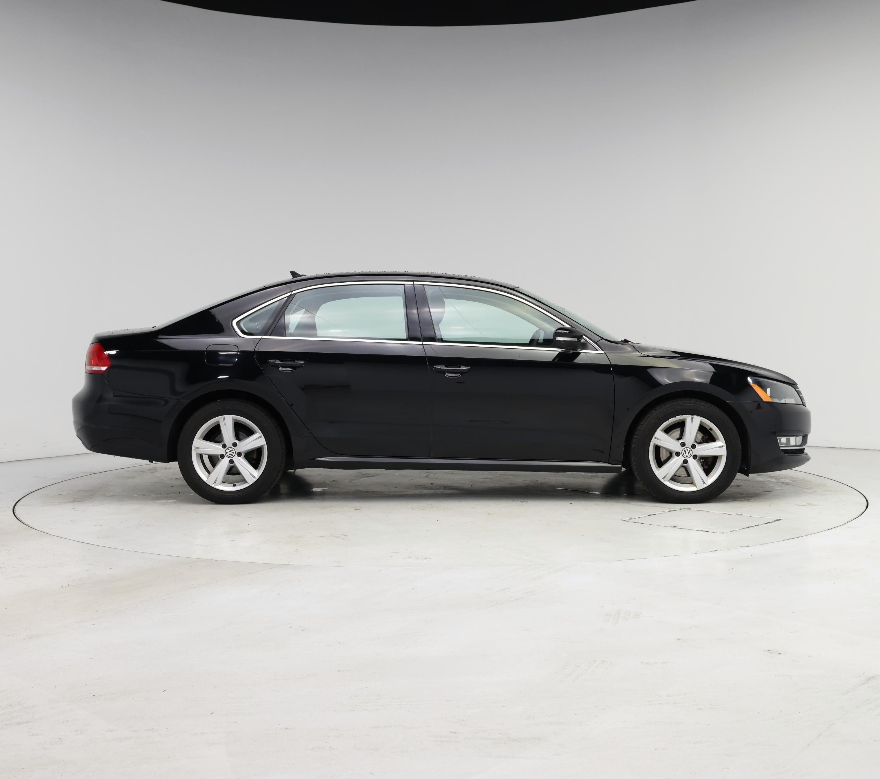 Thumbnail: 2015 Volkswagen Passat - 7