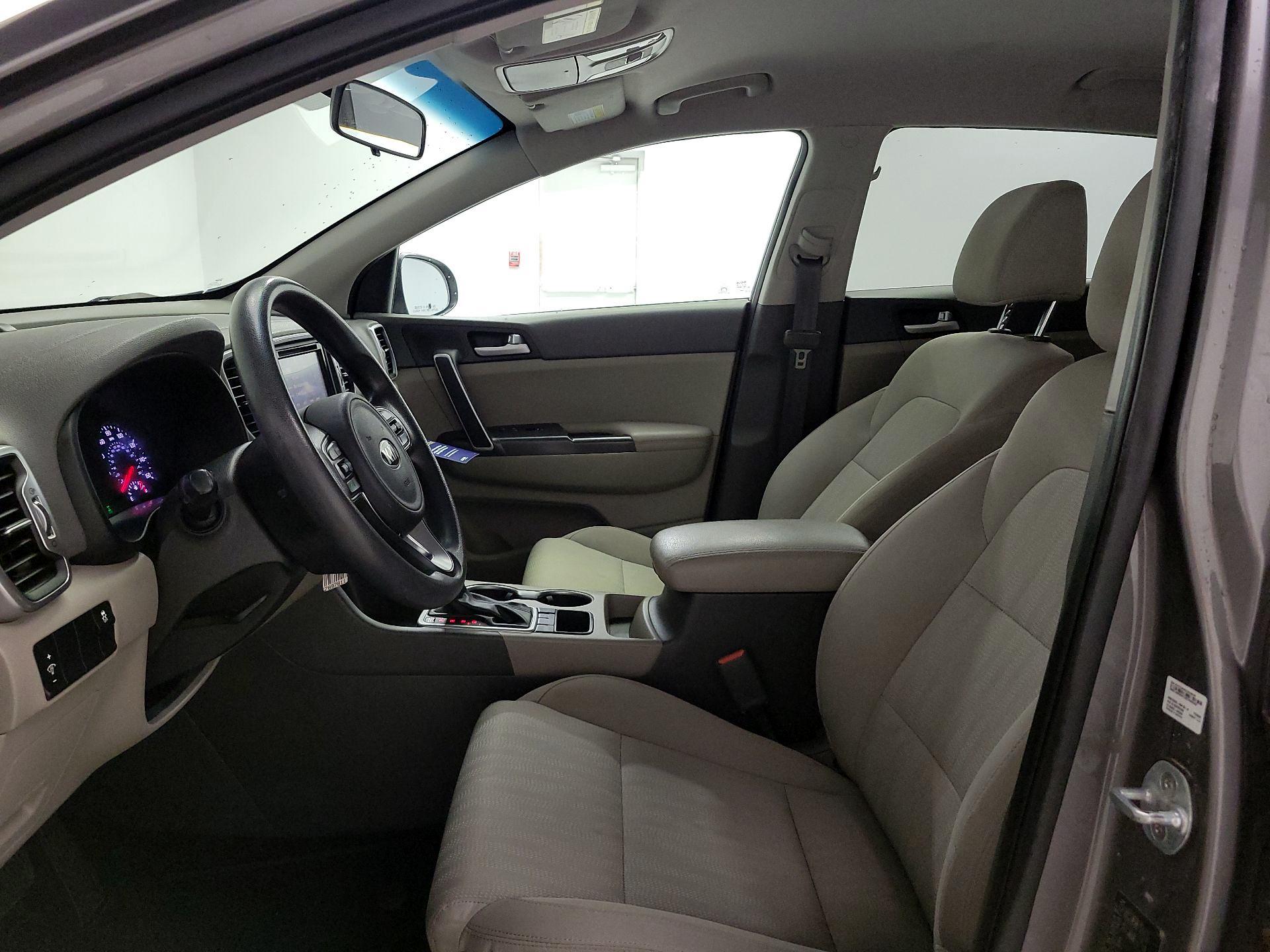 Thumbnail: 2017 Kia Sportage - 11