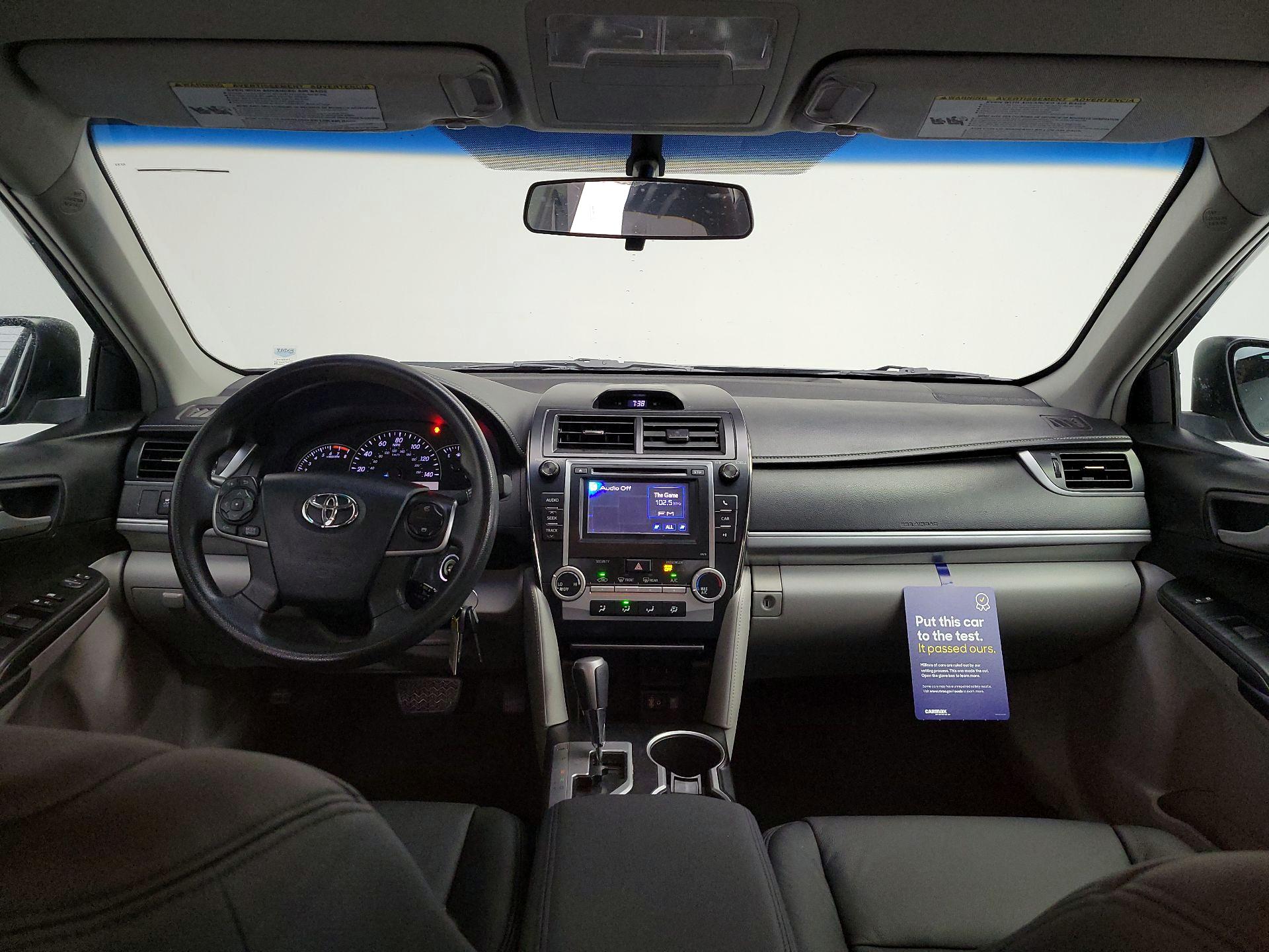 Thumbnail: 2014 Toyota Camry - 9