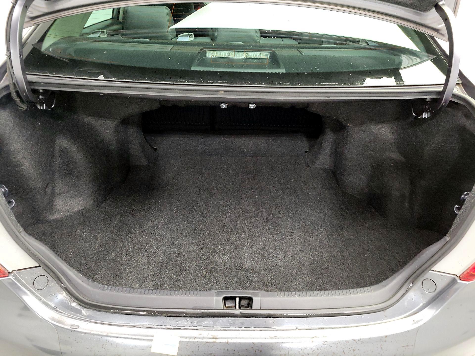 Thumbnail: 2014 Toyota Camry - 19