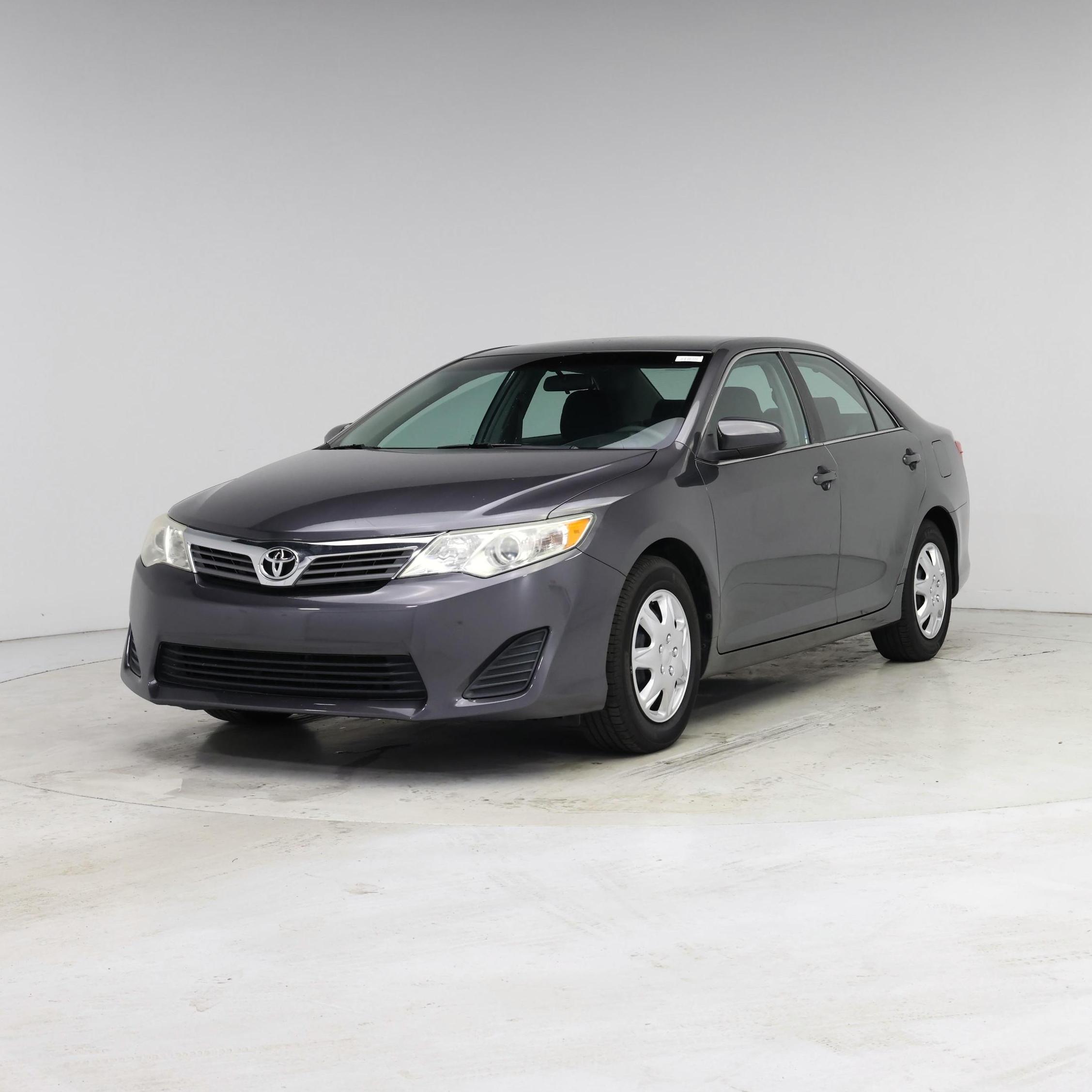 Thumbnail: 2014 Toyota Camry - 4