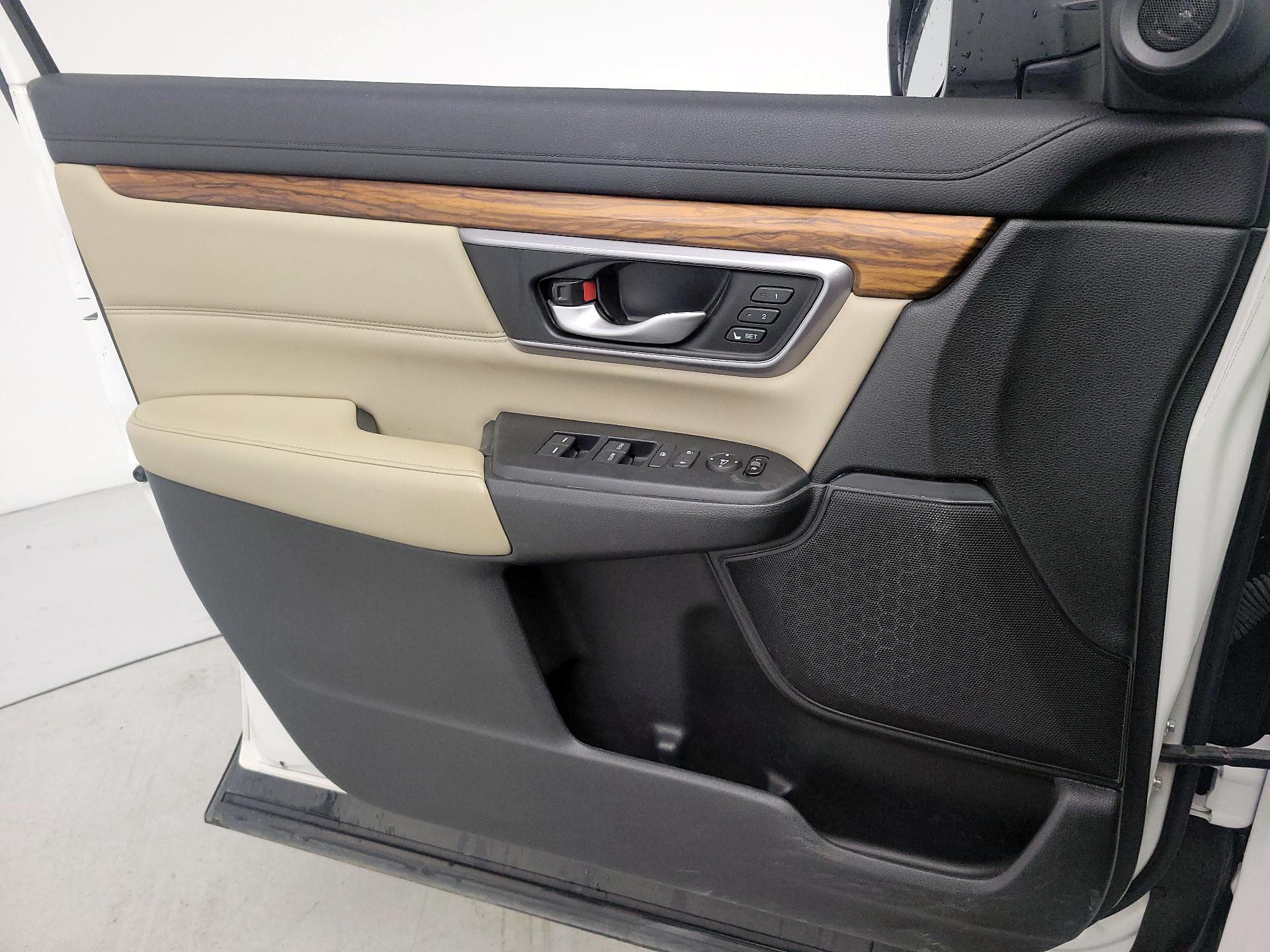 Thumbnail: 2017 Honda CR-V - 12