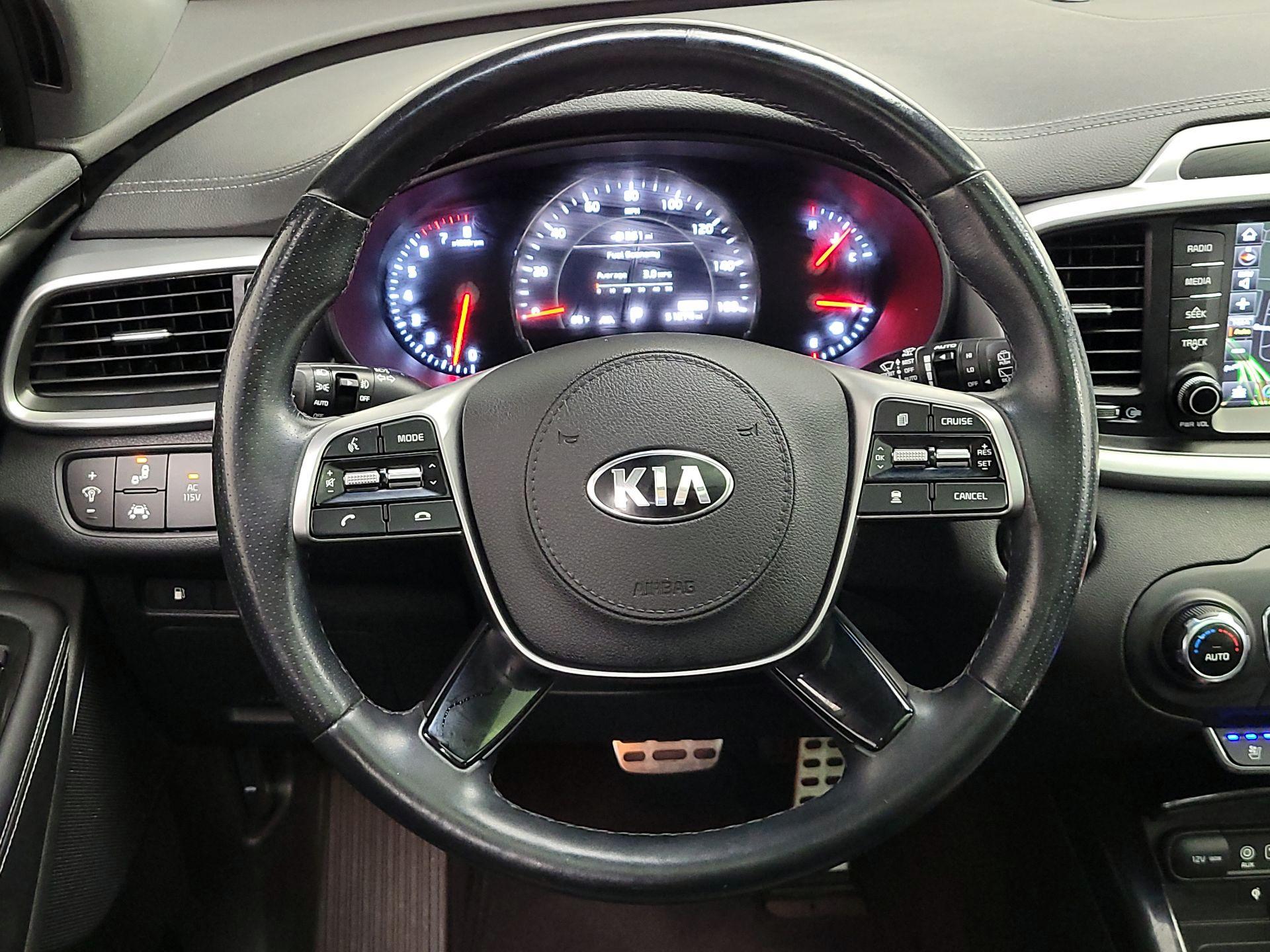 Thumbnail: 2019 Kia Sorento - 10