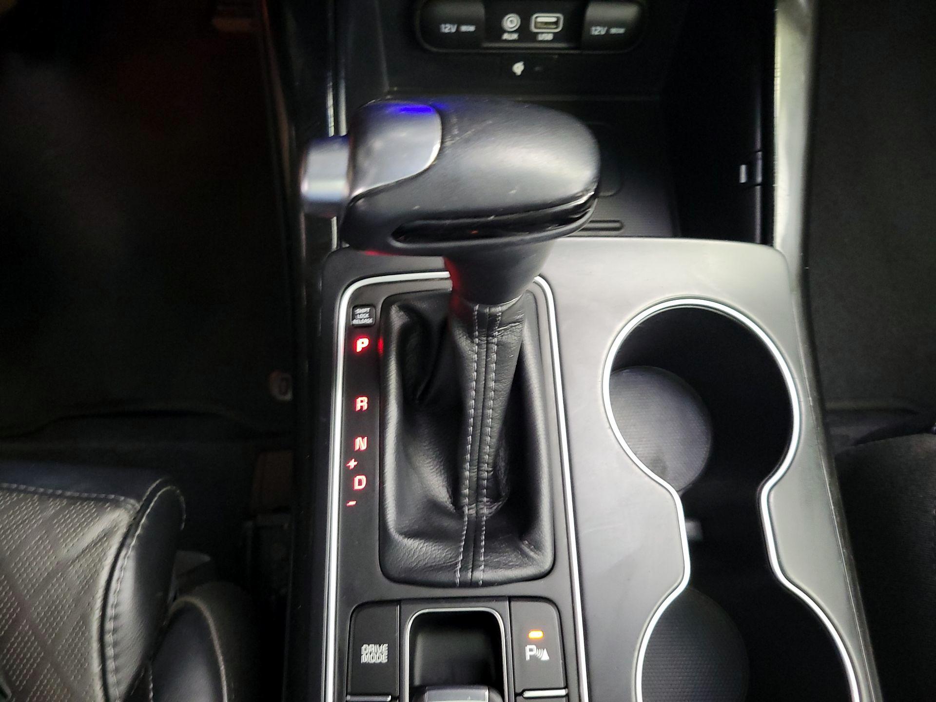 Thumbnail: 2019 Kia Sorento - 18