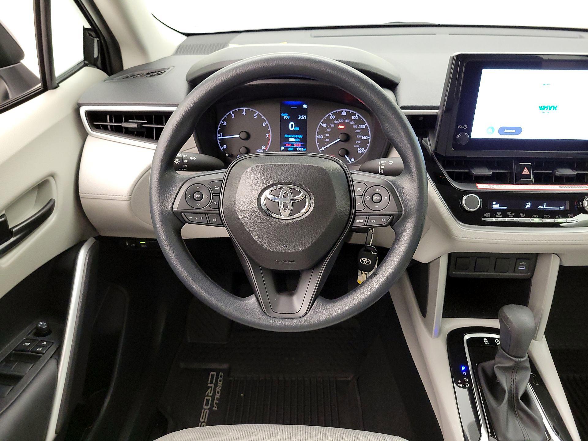 Thumbnail: 2025 Toyota Corolla Cross - 10