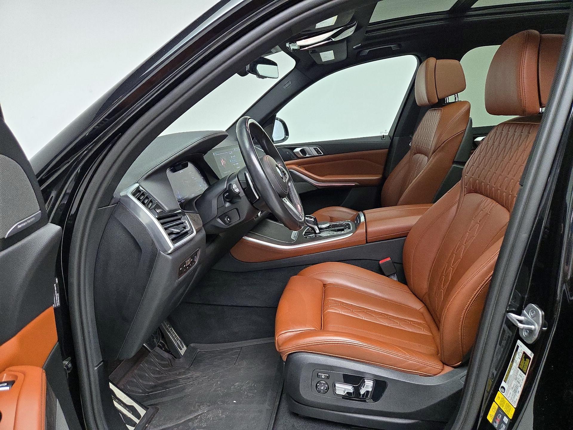 Thumbnail: 2021 BMW X5 - 11