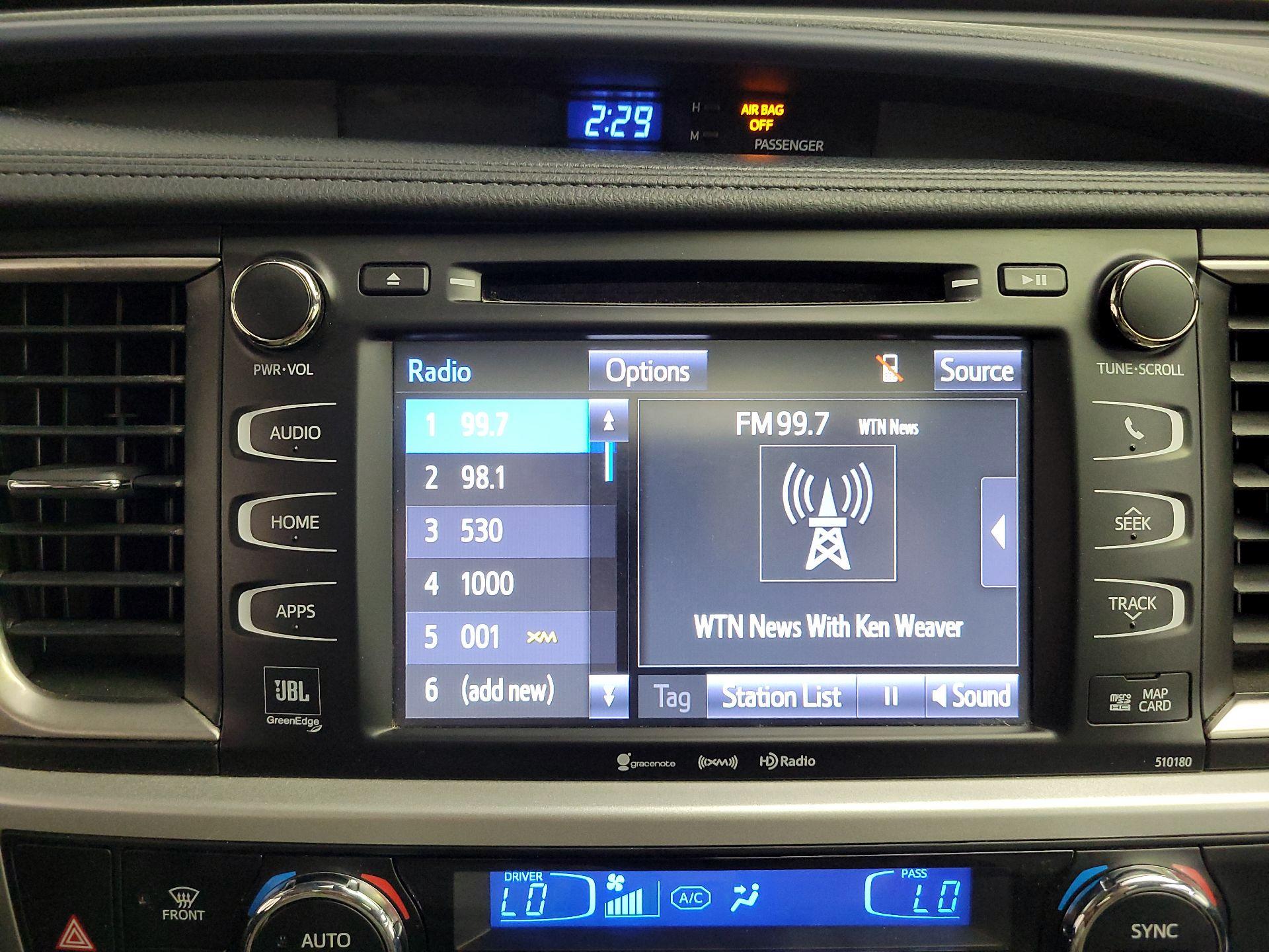 Thumbnail: 2017 Toyota Highlander - 16