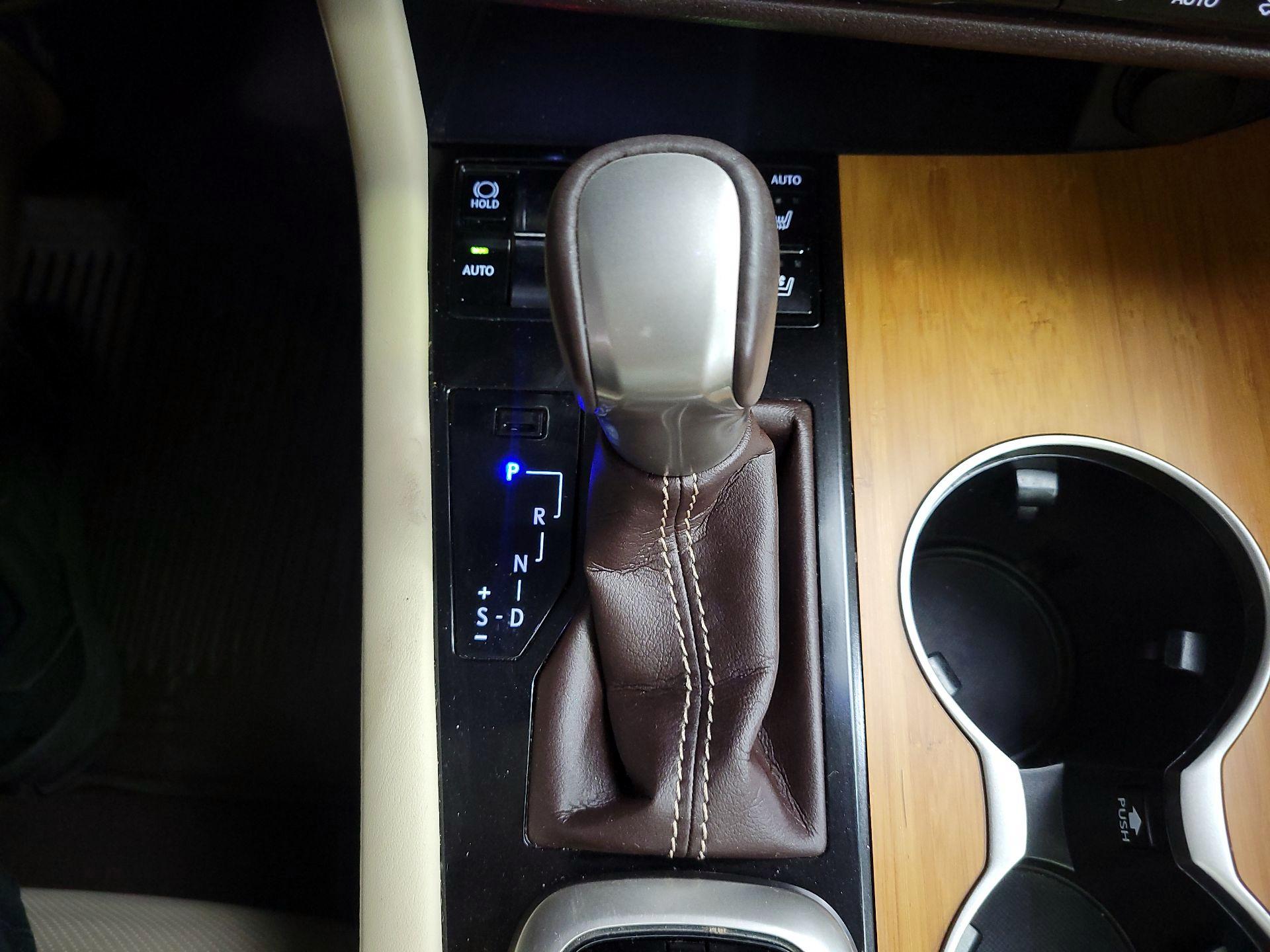 Thumbnail: 2017 Lexus RX - 18