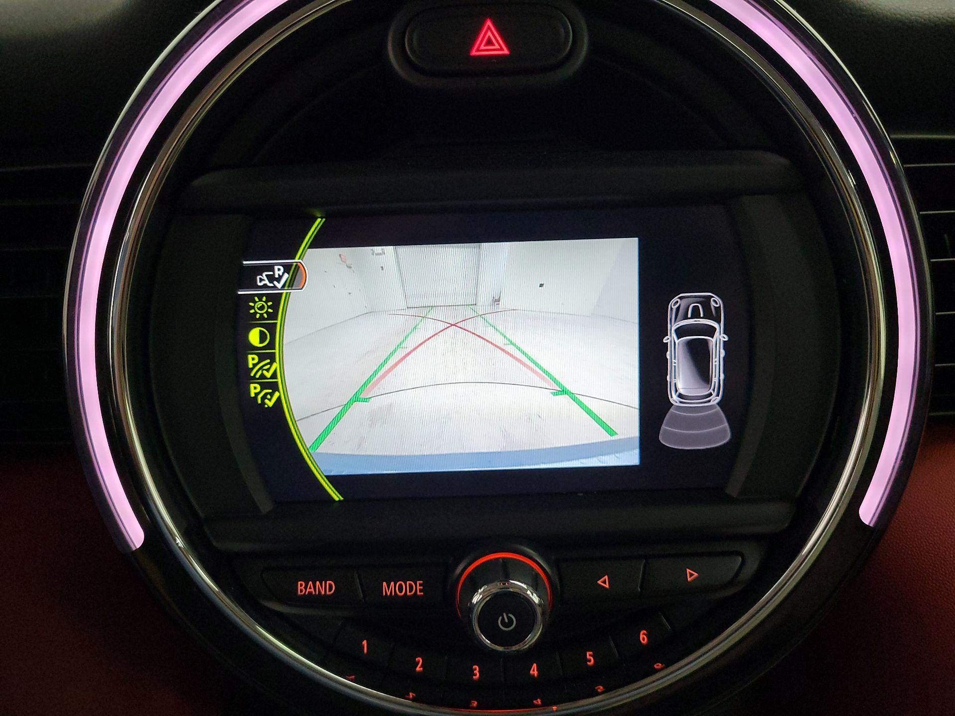 Thumbnail: 2016 MINI Cooper Hardtop - 14