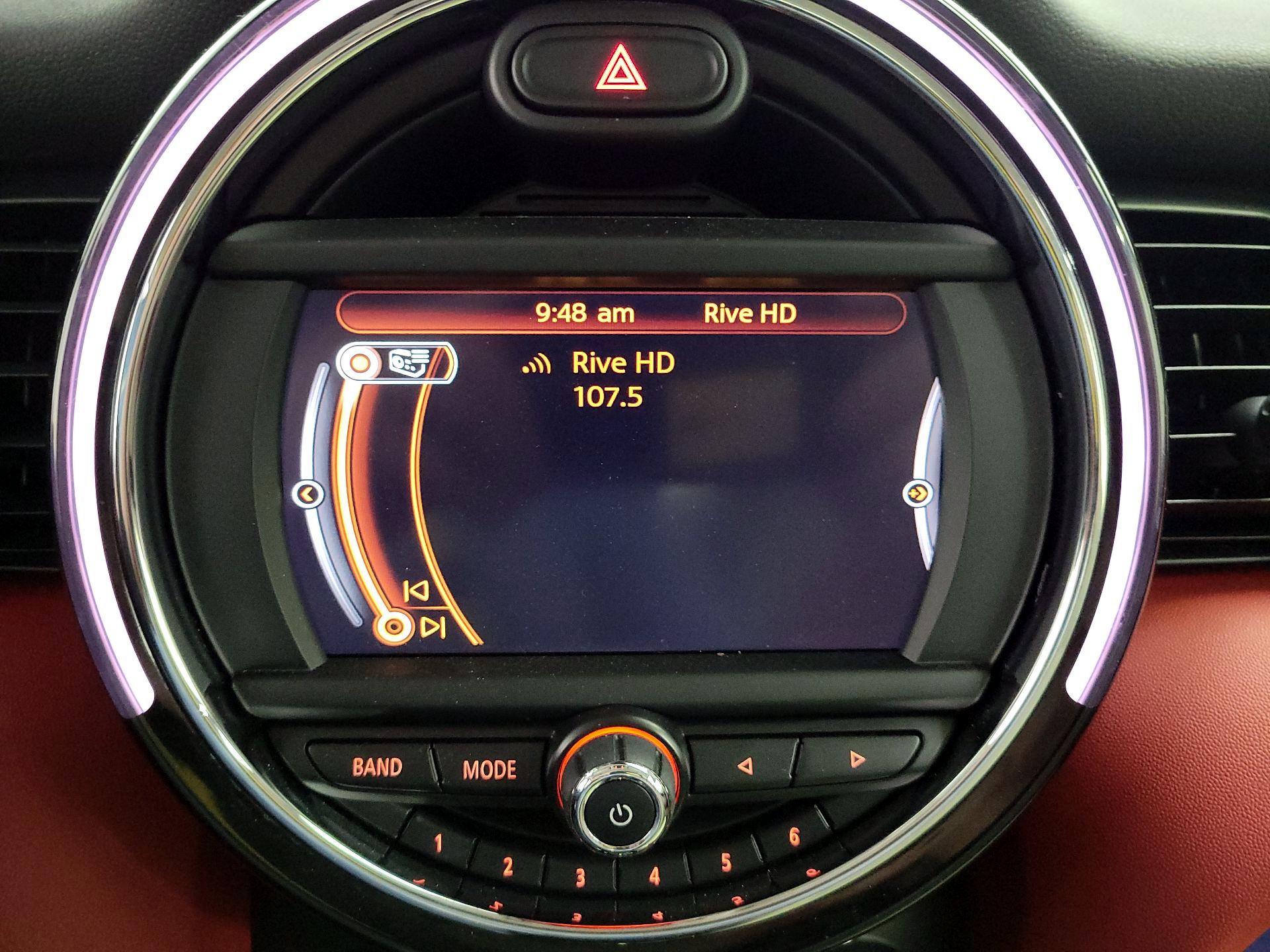 Thumbnail: 2016 MINI Cooper Hardtop - 15