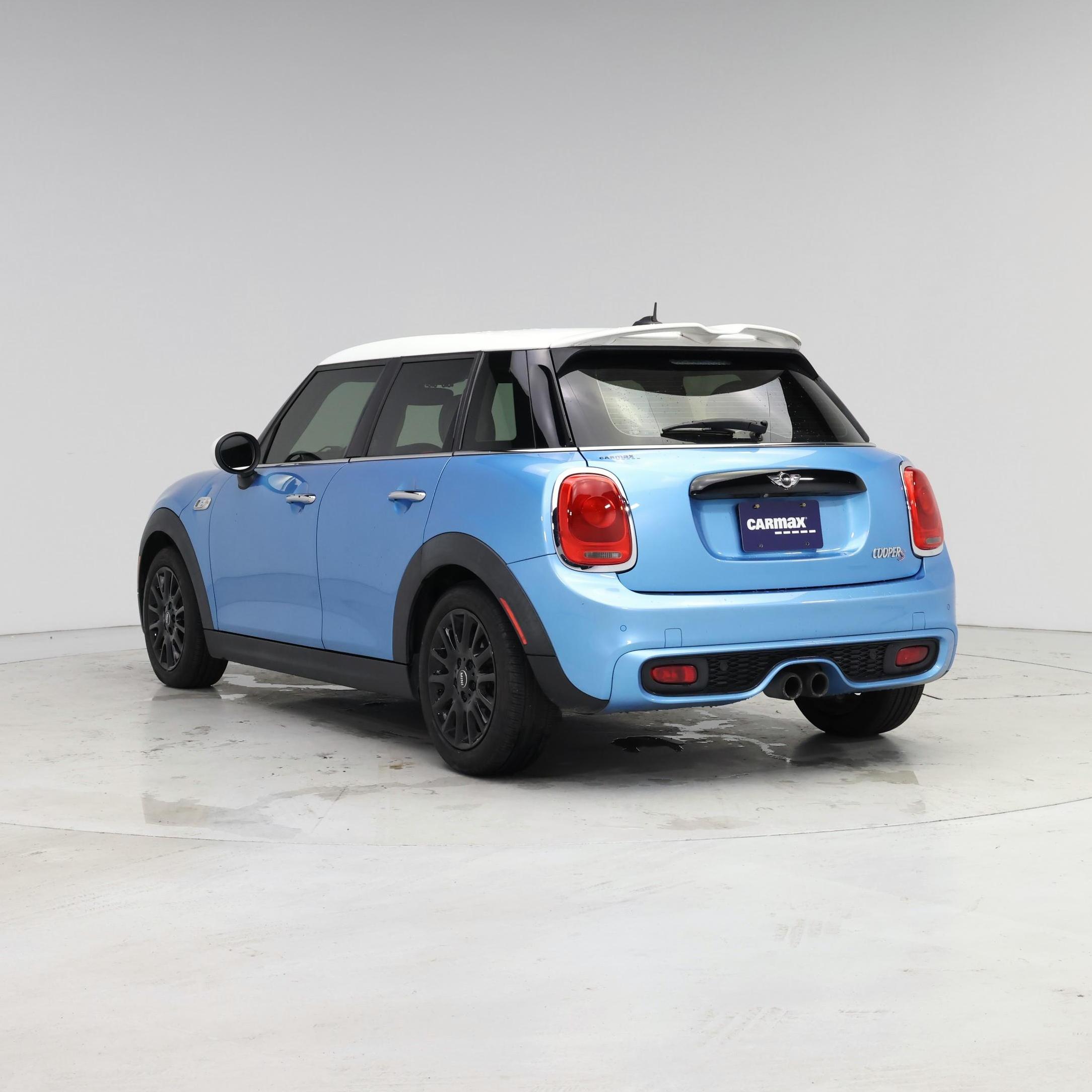 Thumbnail: 2016 MINI Cooper Hardtop - 2