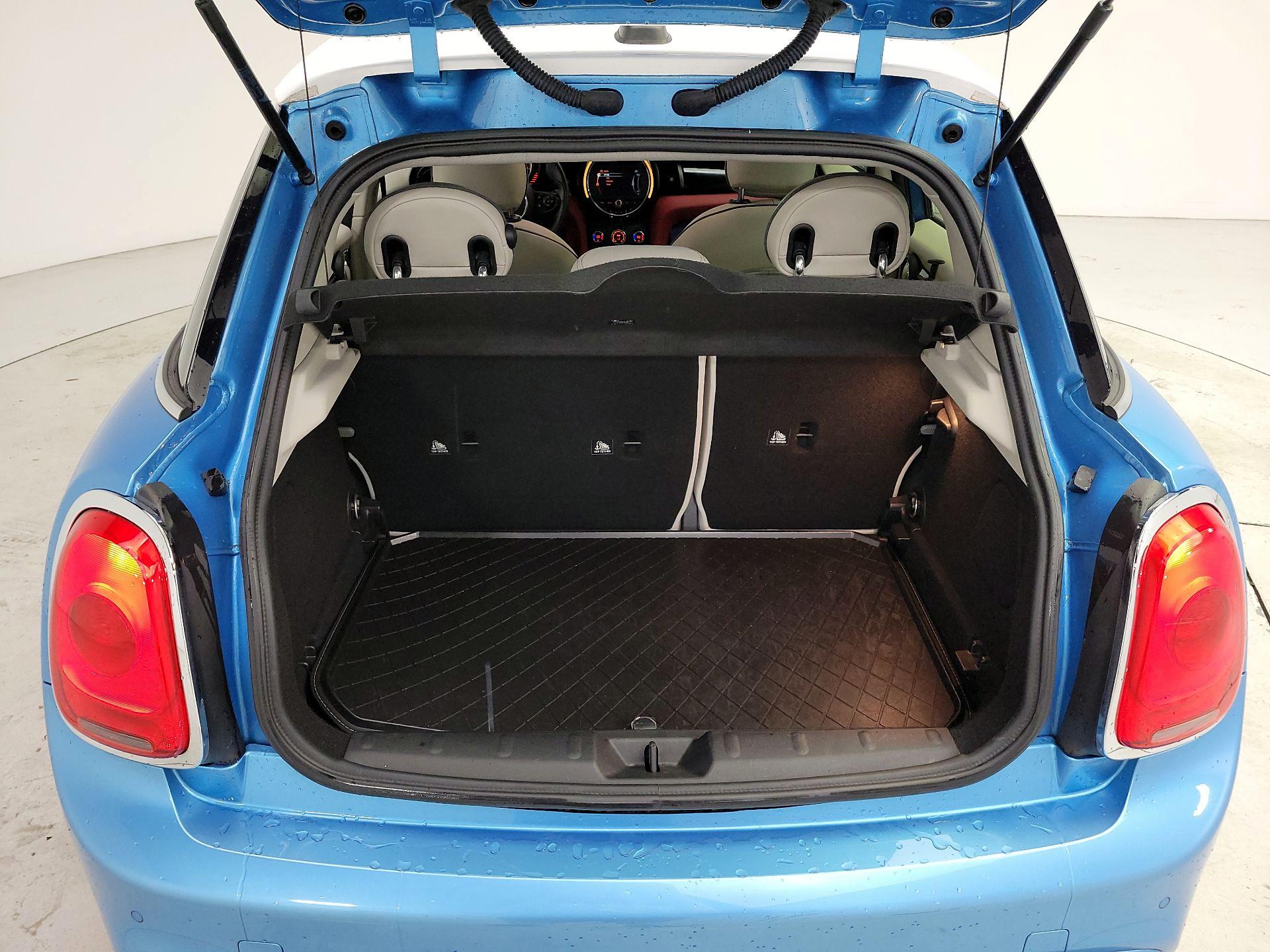 Thumbnail: 2016 MINI Cooper Hardtop - 20
