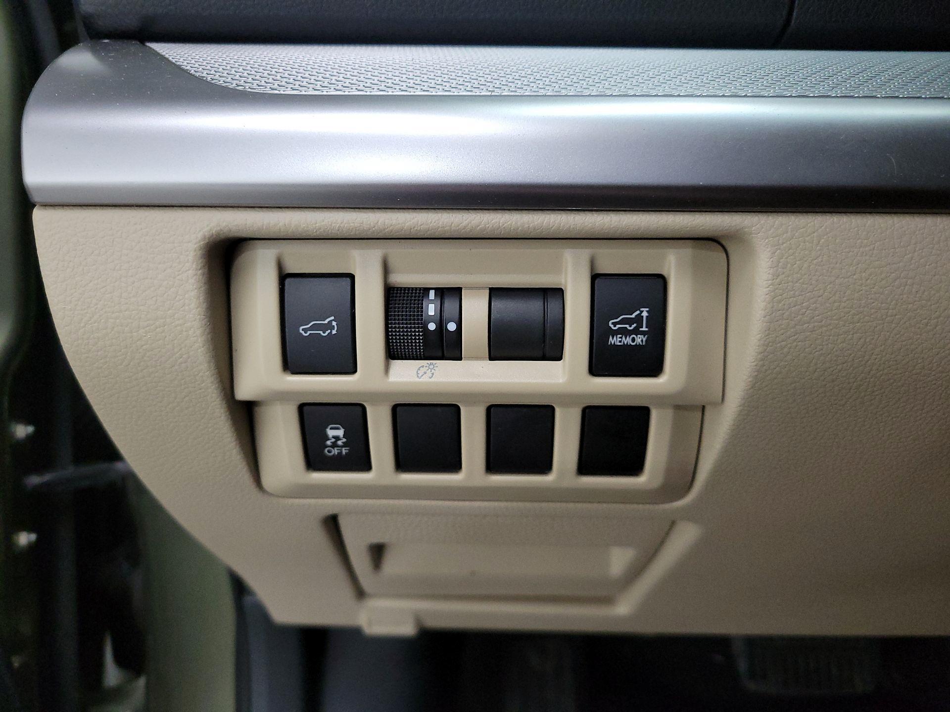 Thumbnail: 2016 Subaru Outback - 13