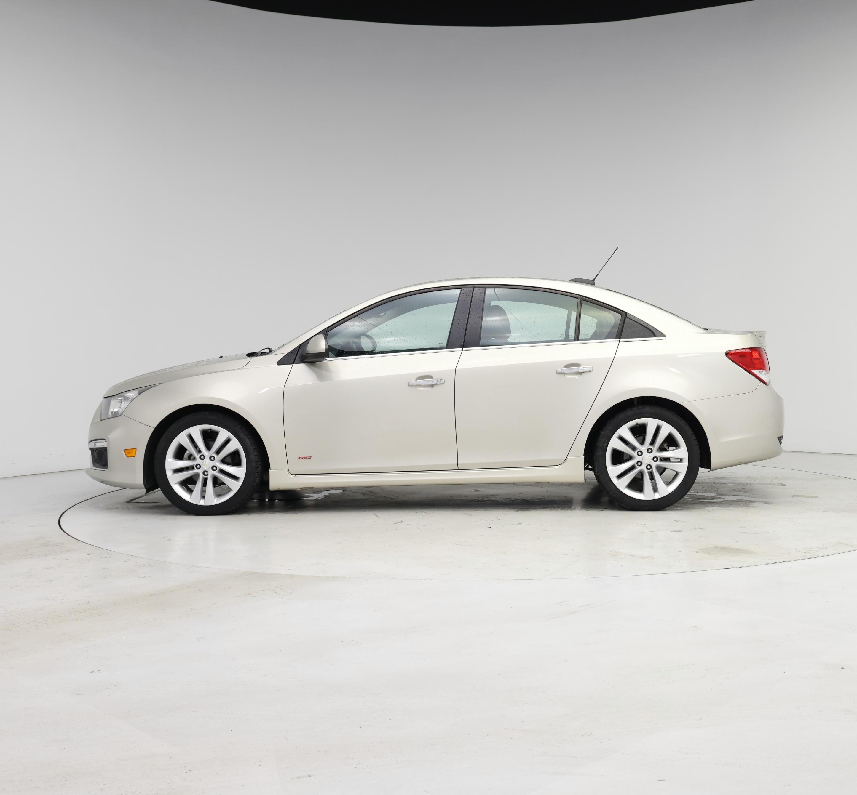 Thumbnail: 2016 Chevrolet Cruze - 3