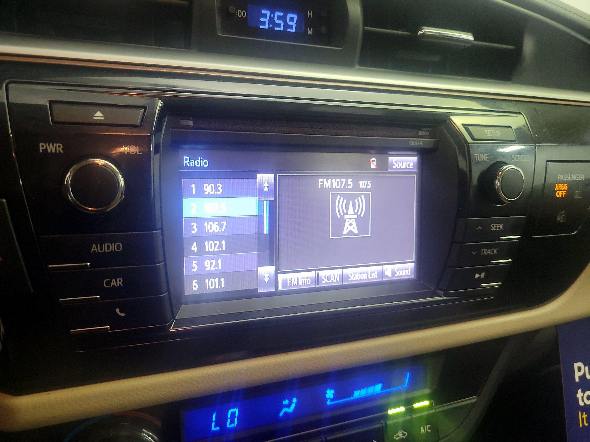 Thumbnail: 2014 Toyota Corolla - 15