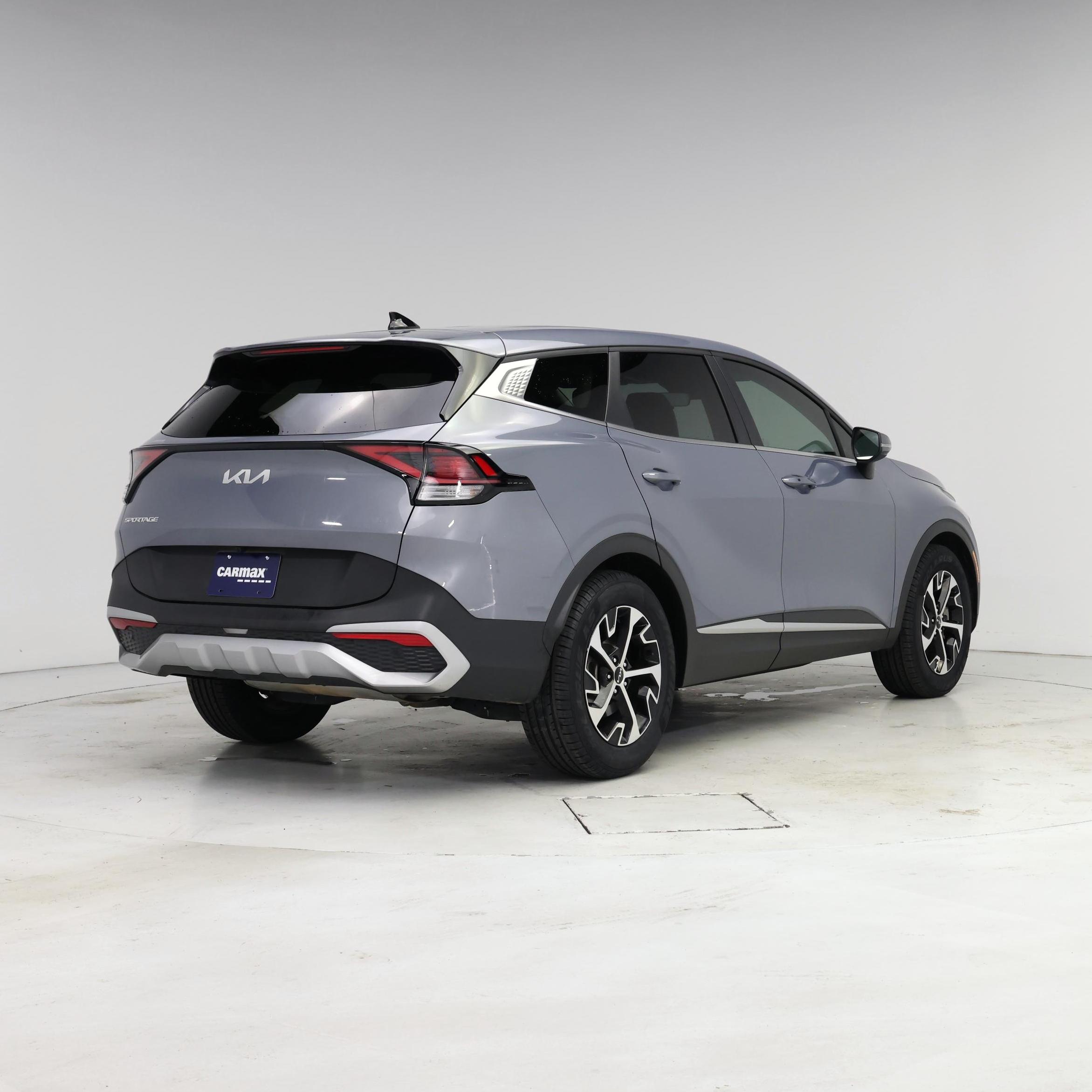 Thumbnail: 2023 Kia Sportage - 8