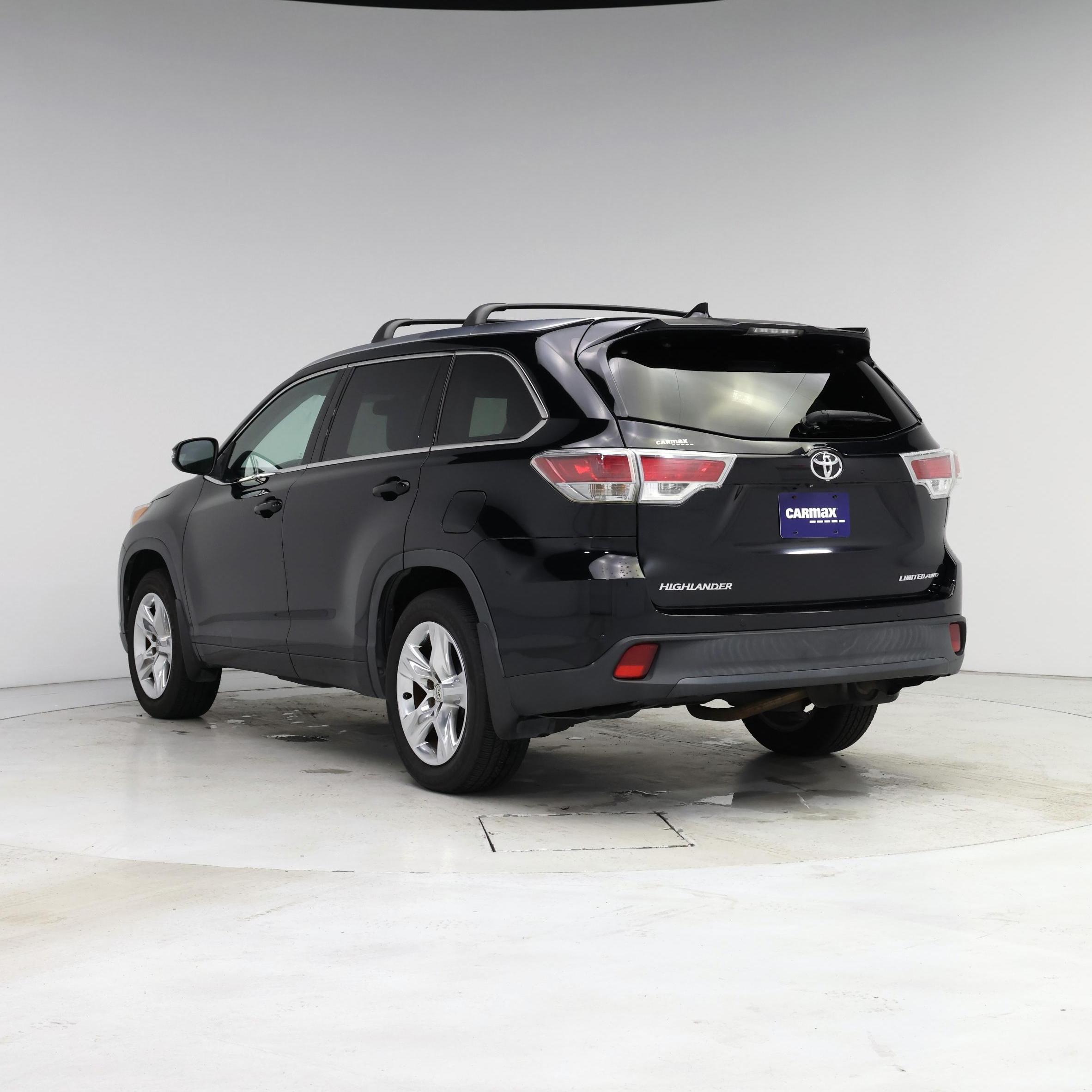 Thumbnail: 2015 Toyota Highlander - 2