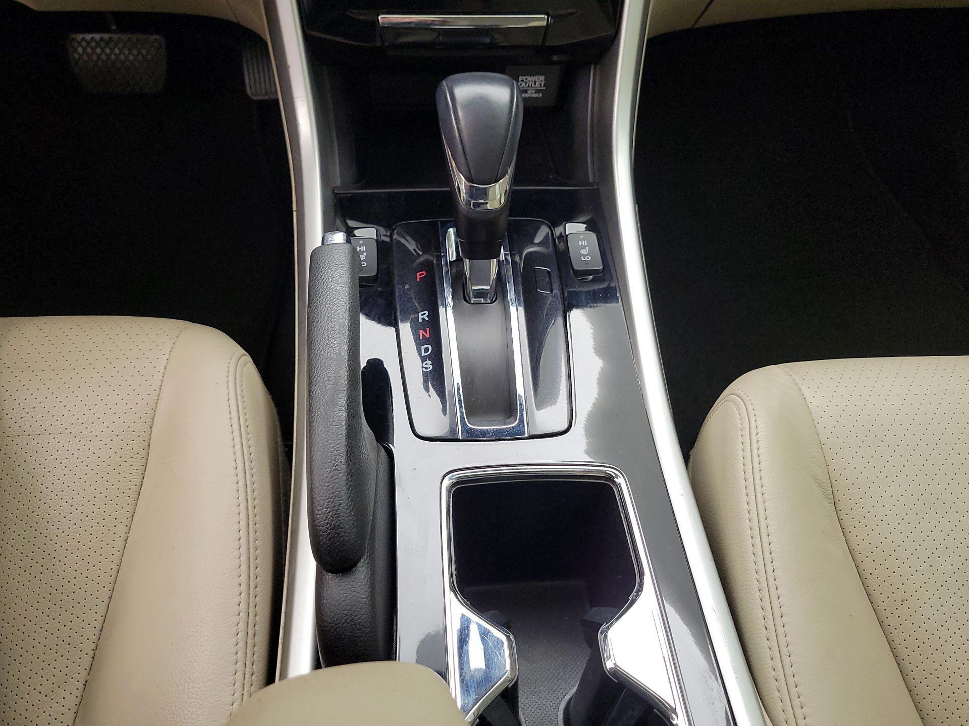Thumbnail: 2017 Honda Accord - 18