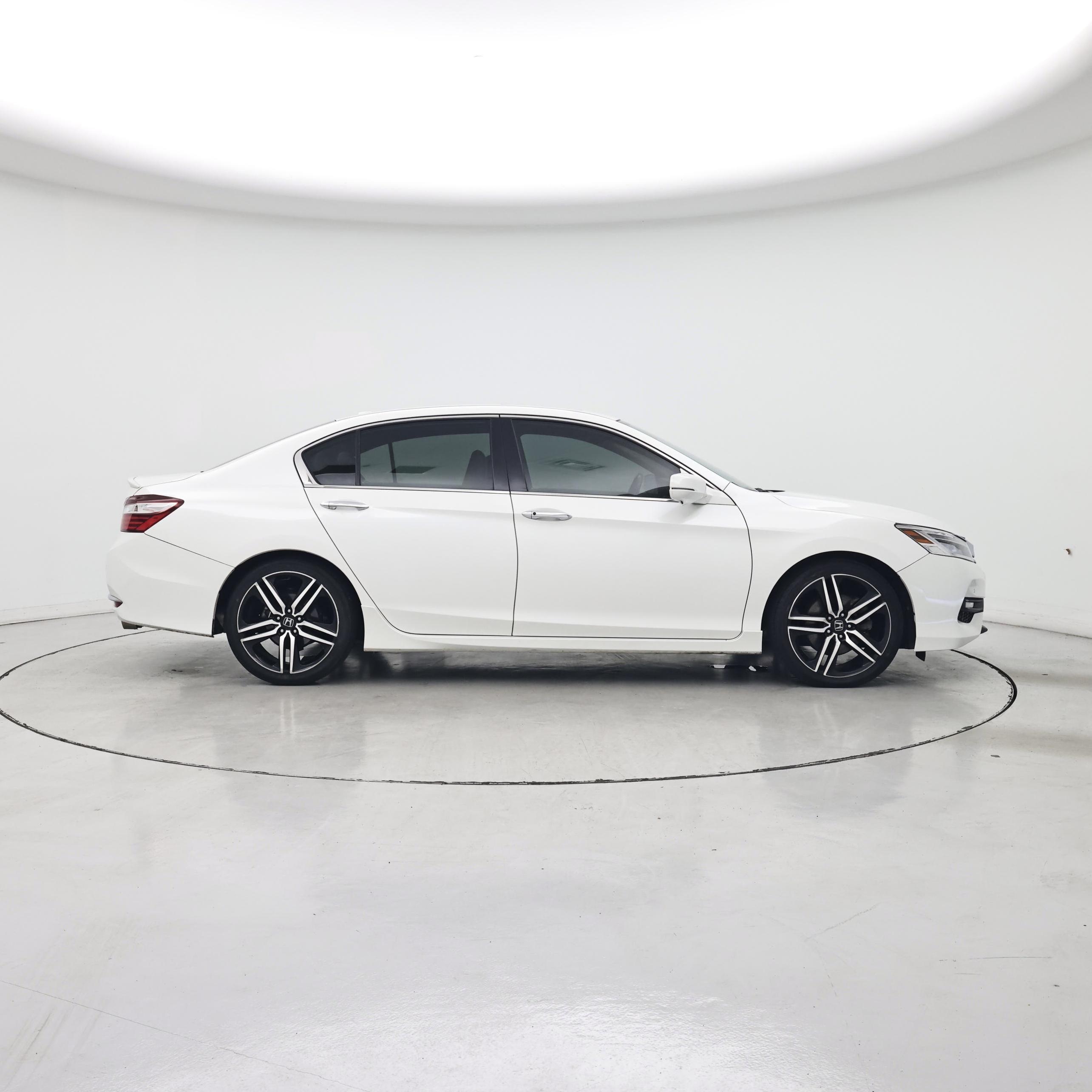 Thumbnail: 2017 Honda Accord - 7