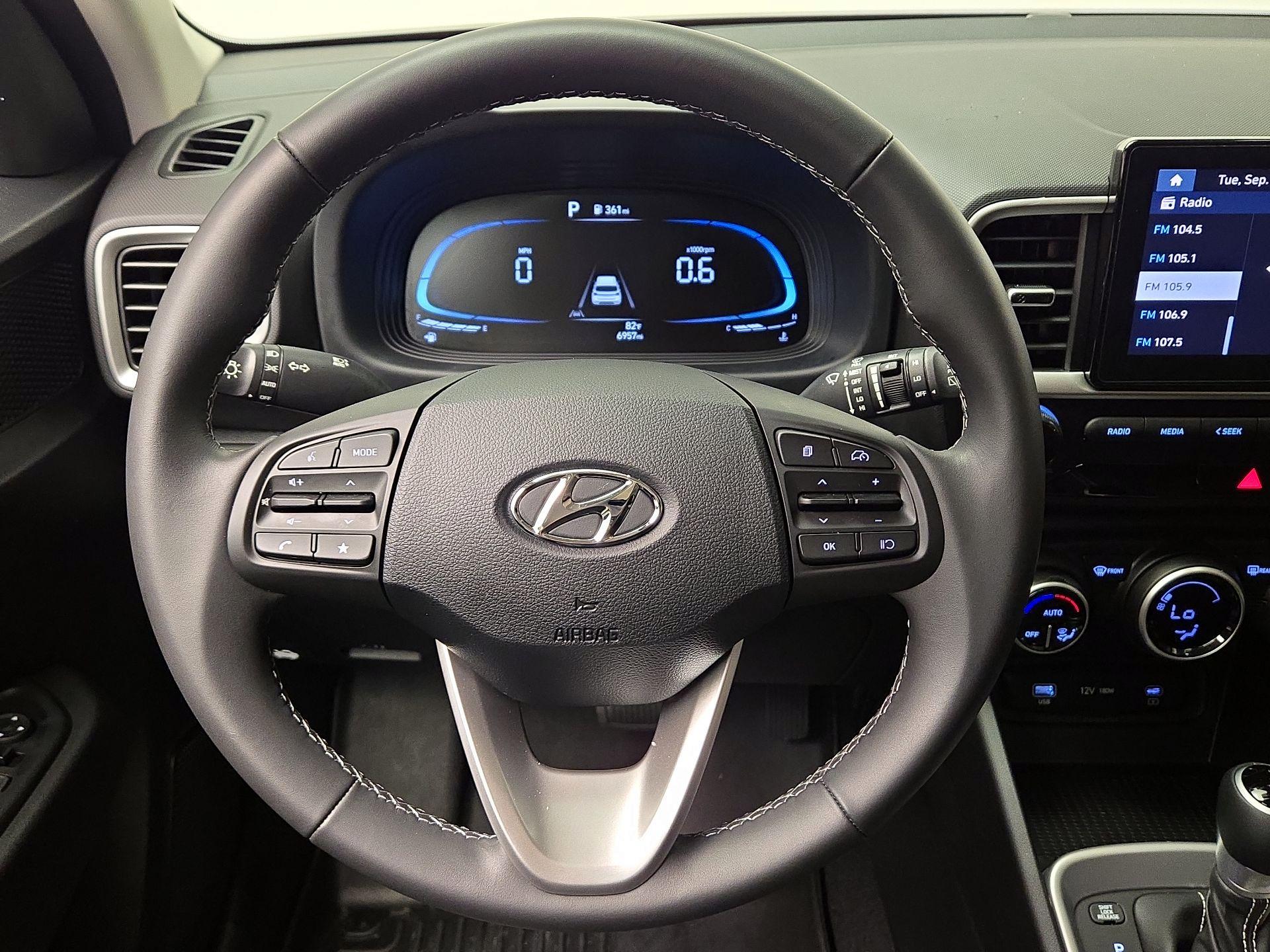 Thumbnail: 2025 Hyundai Venue - 10