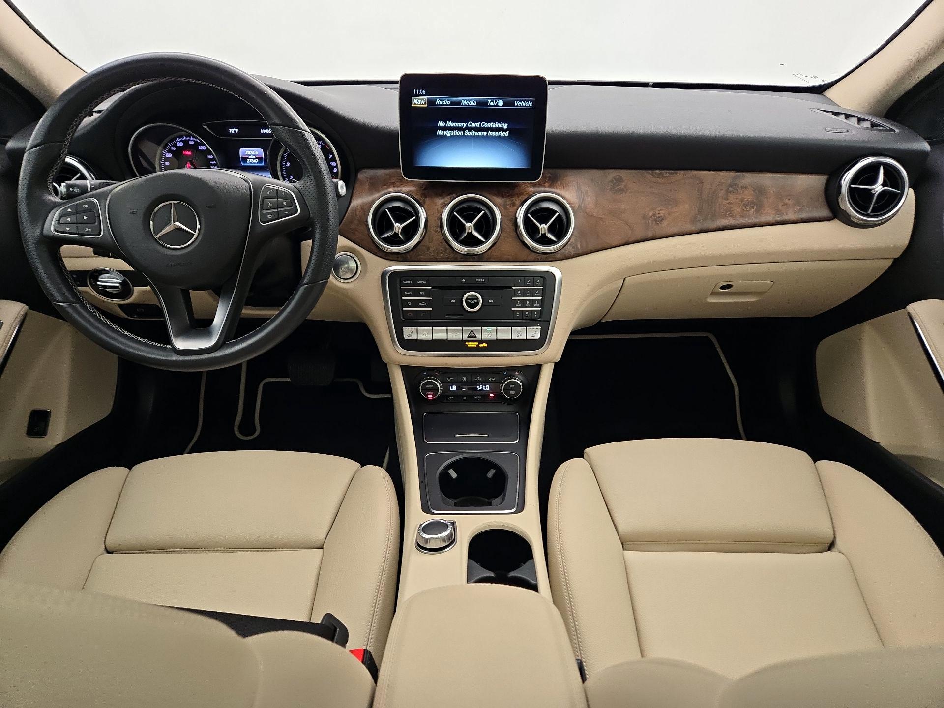 Thumbnail: 2020 Mercedes-Benz GLA - 9