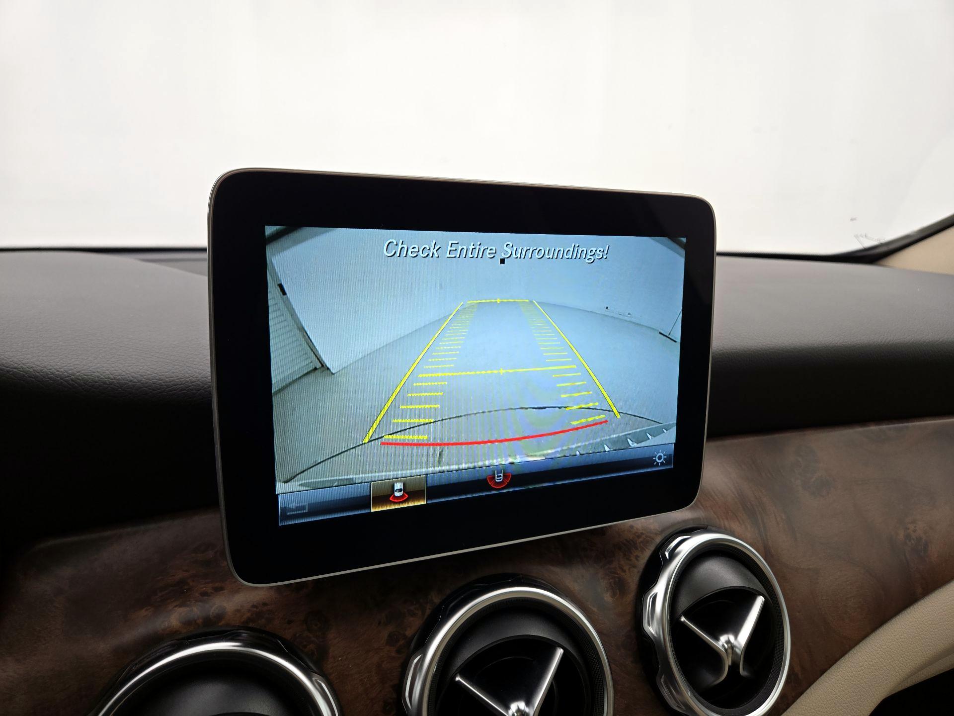 Thumbnail: 2020 Mercedes-Benz GLA - 14
