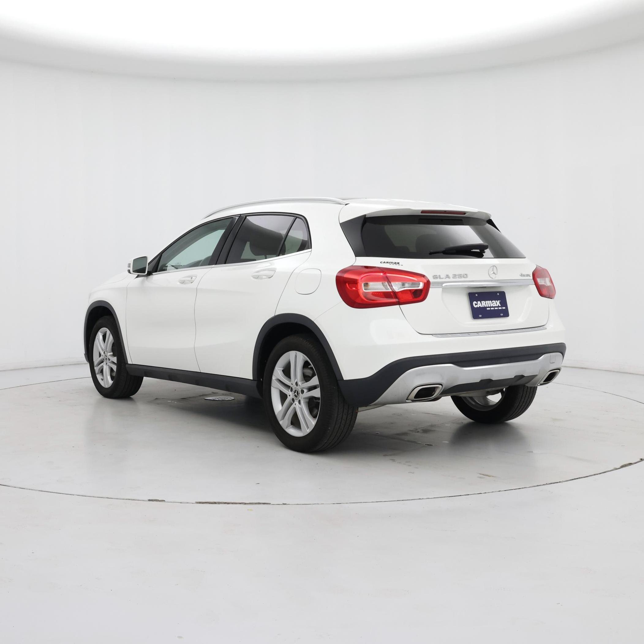 Thumbnail: 2020 Mercedes-Benz GLA - 2