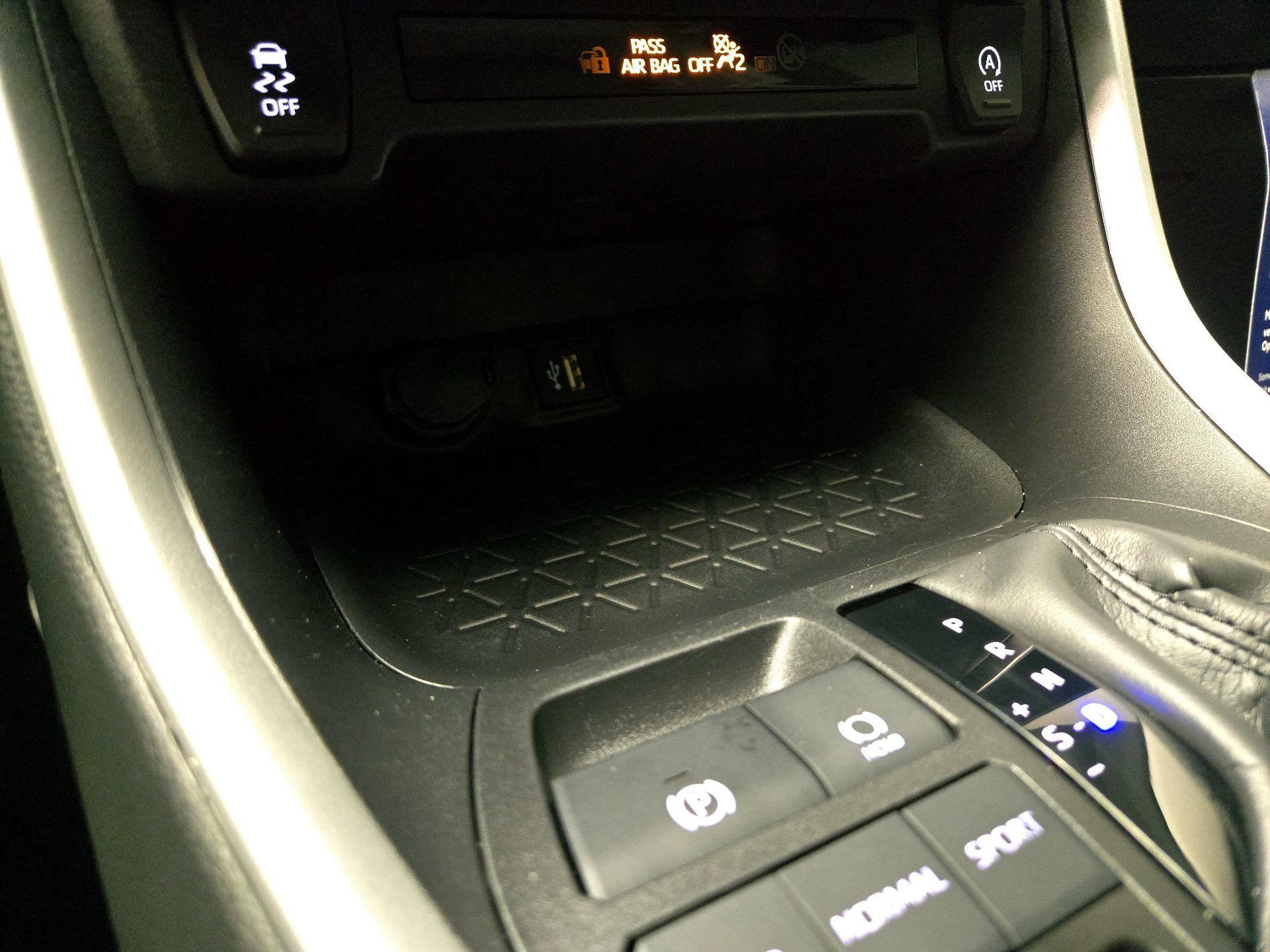 Thumbnail: 2024 Toyota RAV4 - 18