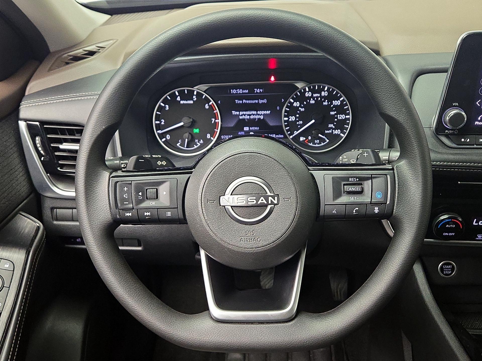 Thumbnail: 2022 Nissan Rogue - 10