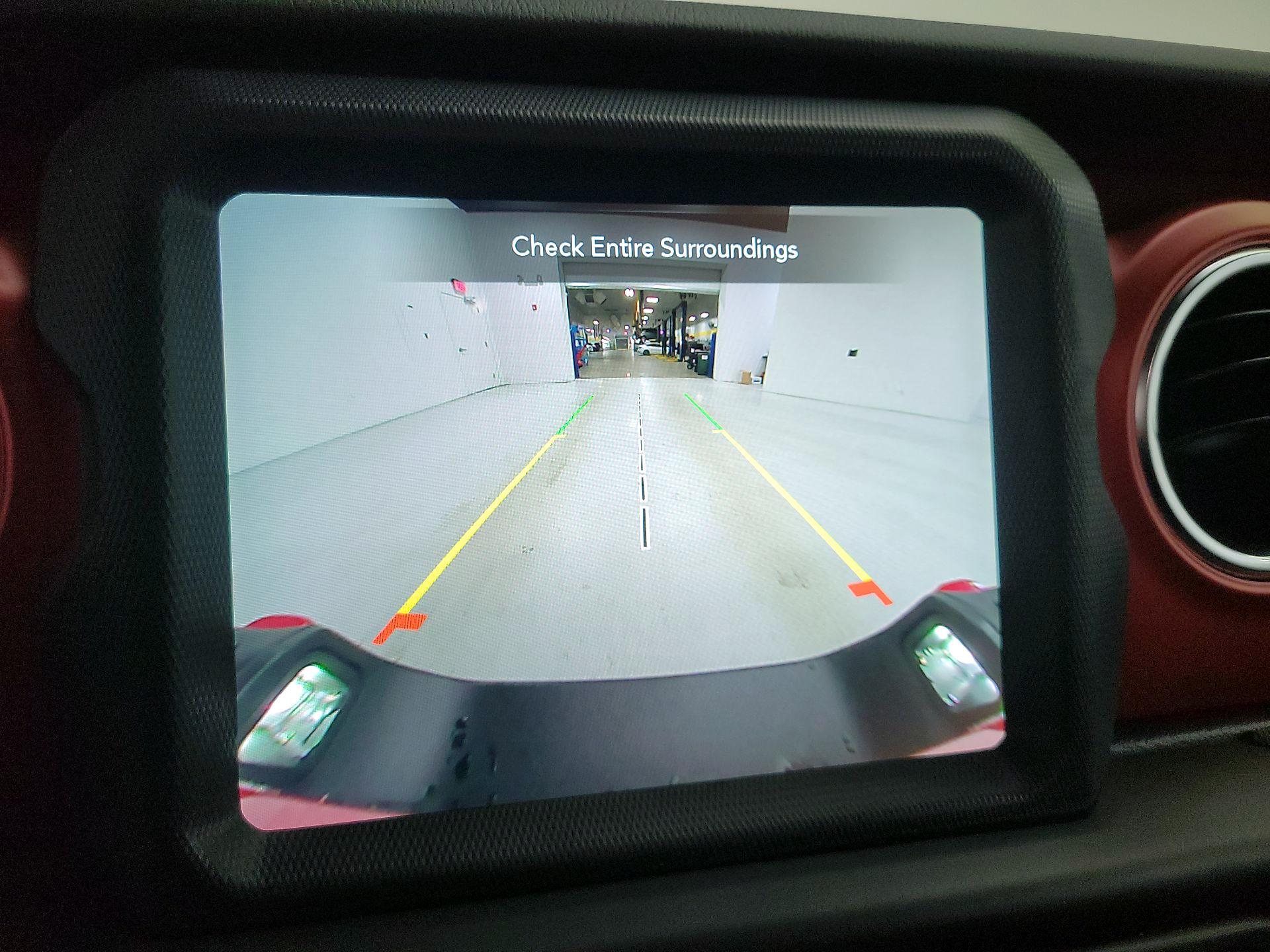 Thumbnail: 2023 Jeep Gladiator - 15