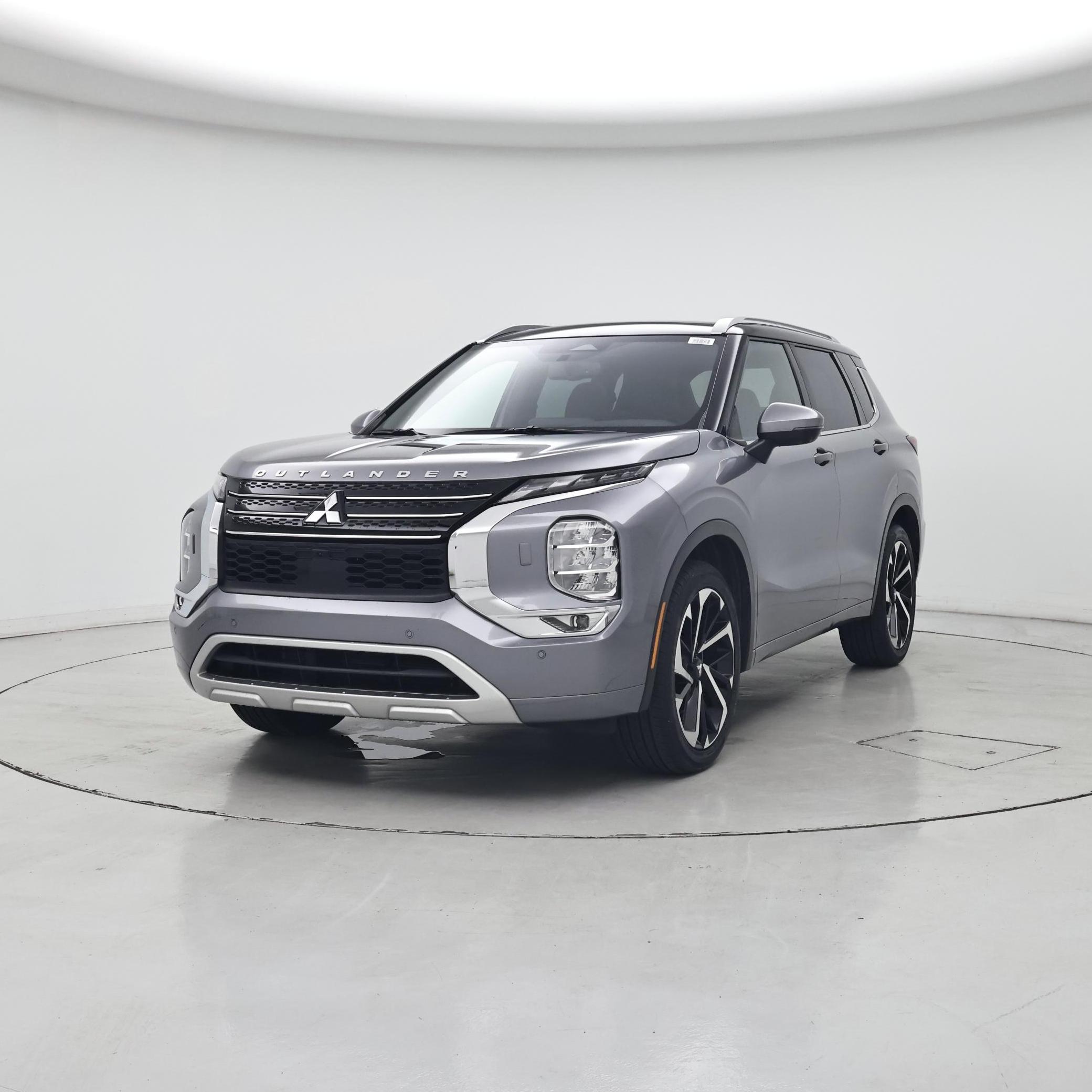 Thumbnail: 2023 Mitsubishi Outlander - 4