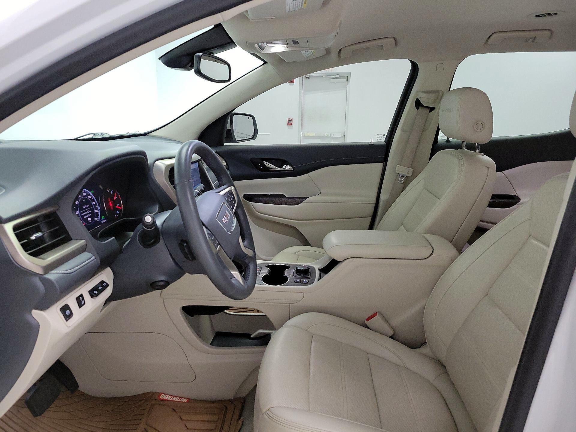 Thumbnail: 2017 GMC Acadia - 11