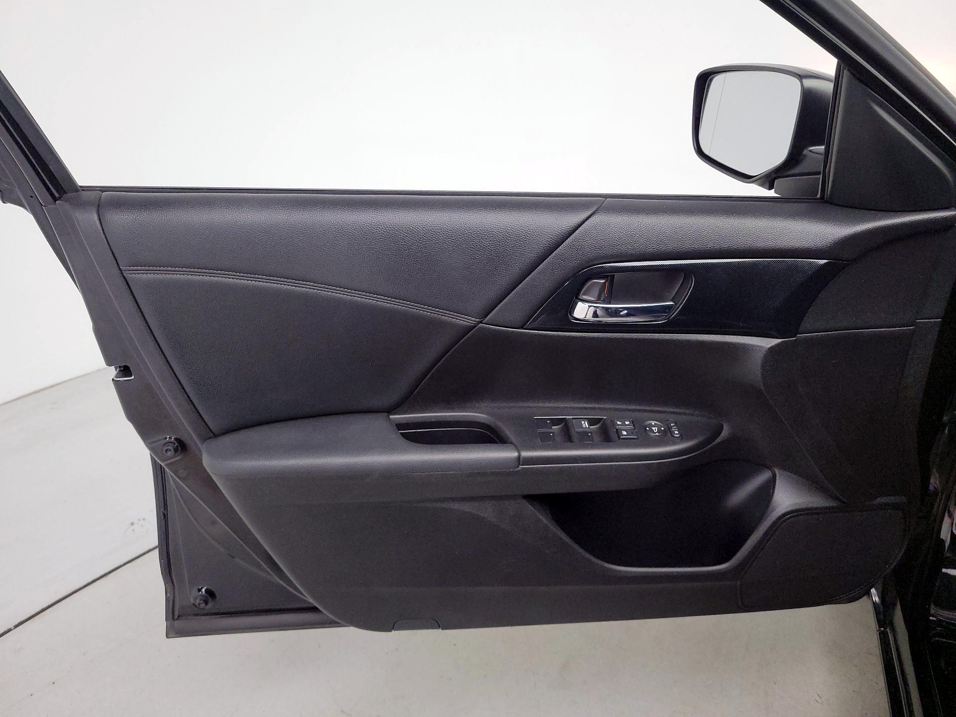 Thumbnail: 2014 Honda Accord - 12