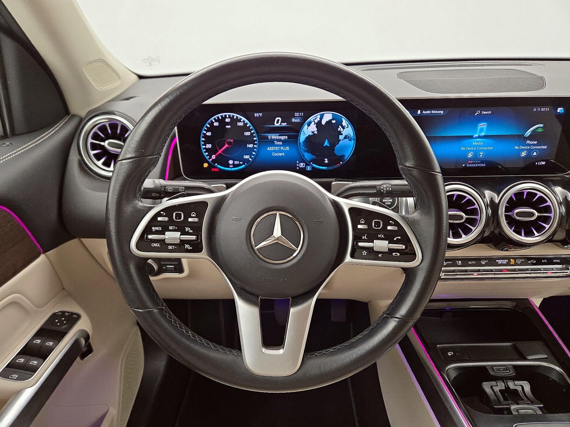 Thumbnail: 2021 Mercedes-Benz GLB - 10