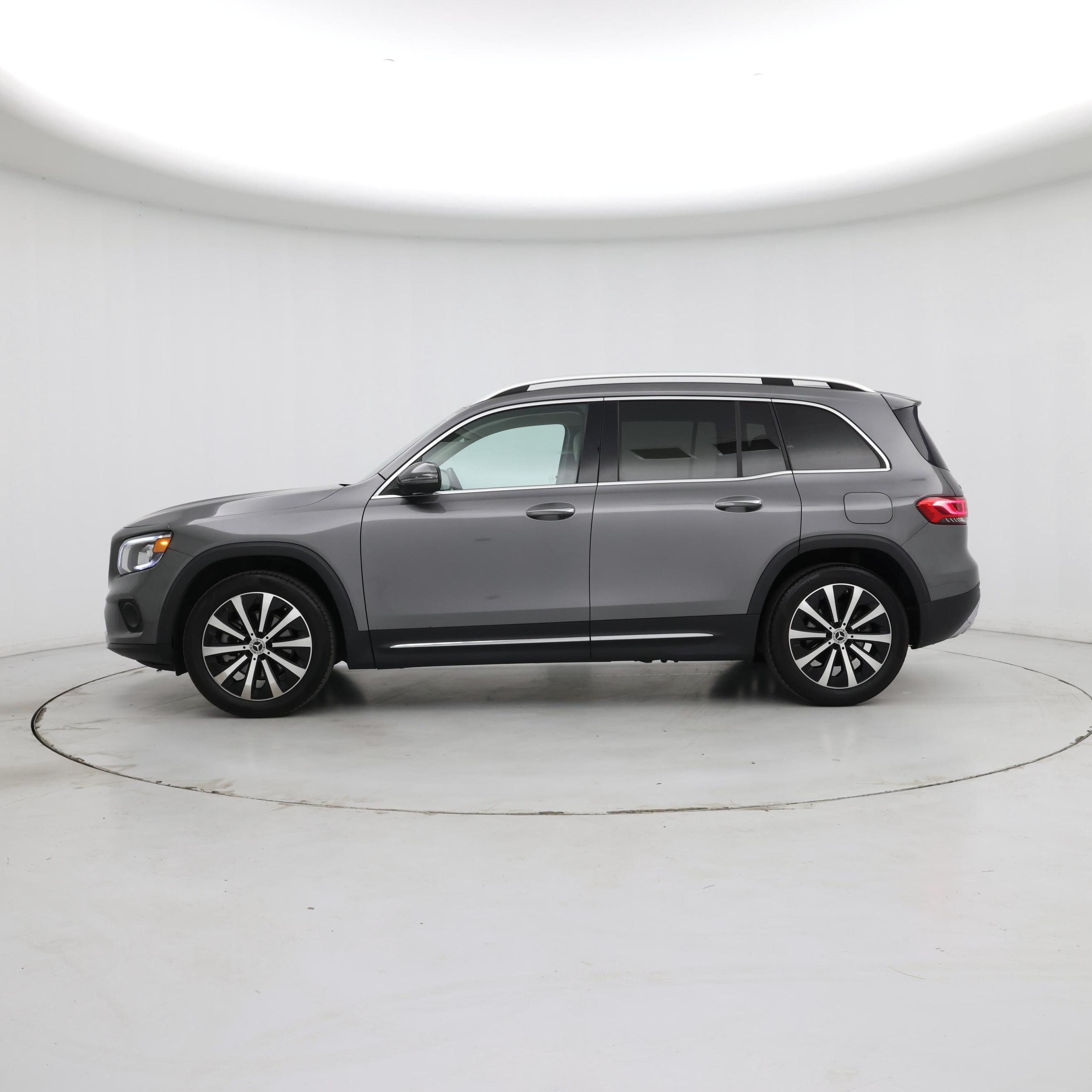 Thumbnail: 2021 Mercedes-Benz GLB - 3