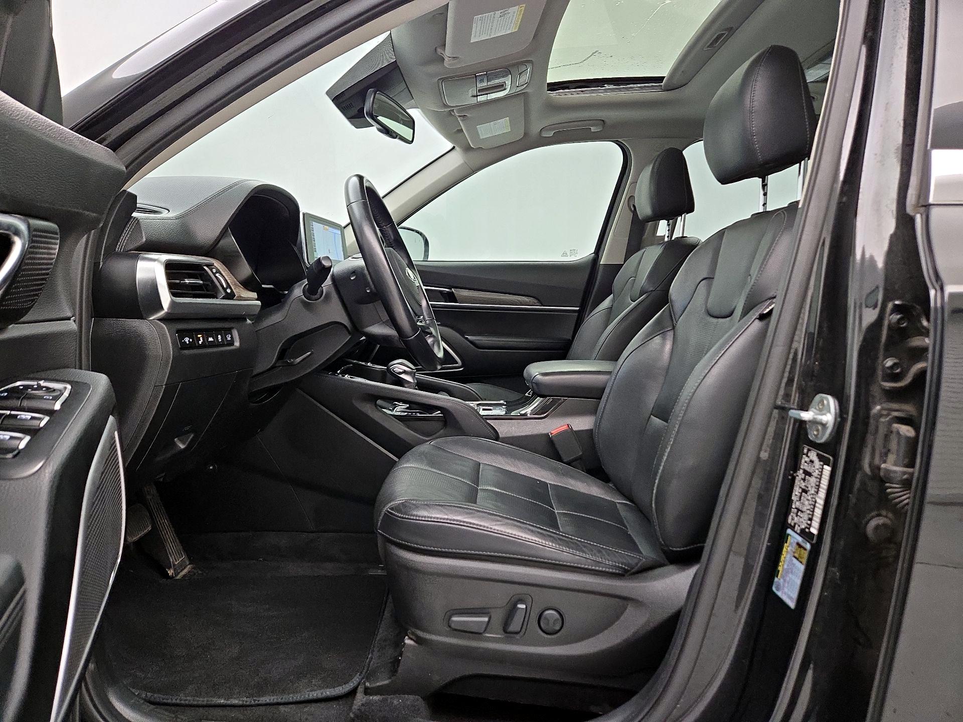 Thumbnail: 2020 Kia Telluride - 11