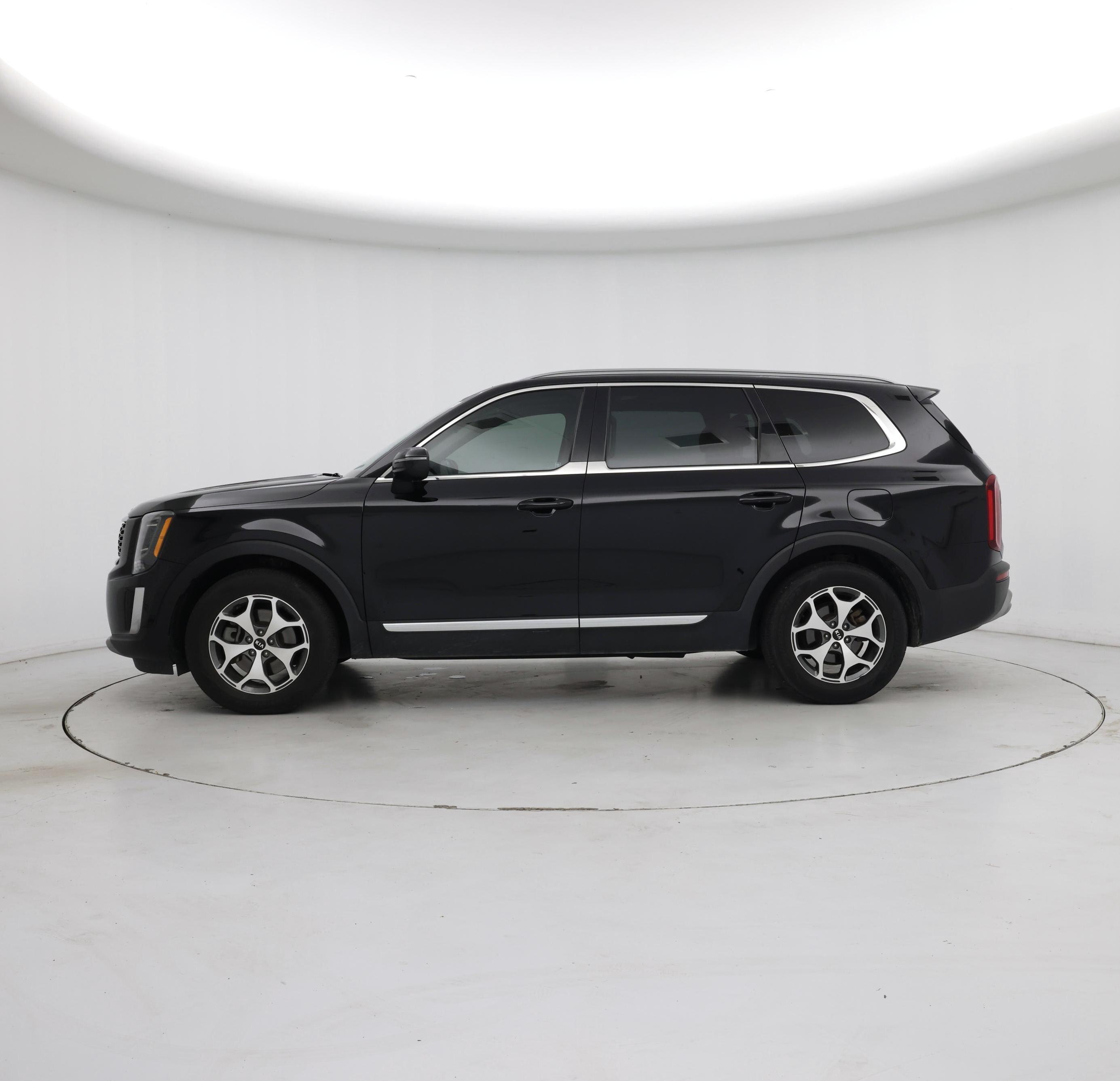 Thumbnail: 2020 Kia Telluride - 3