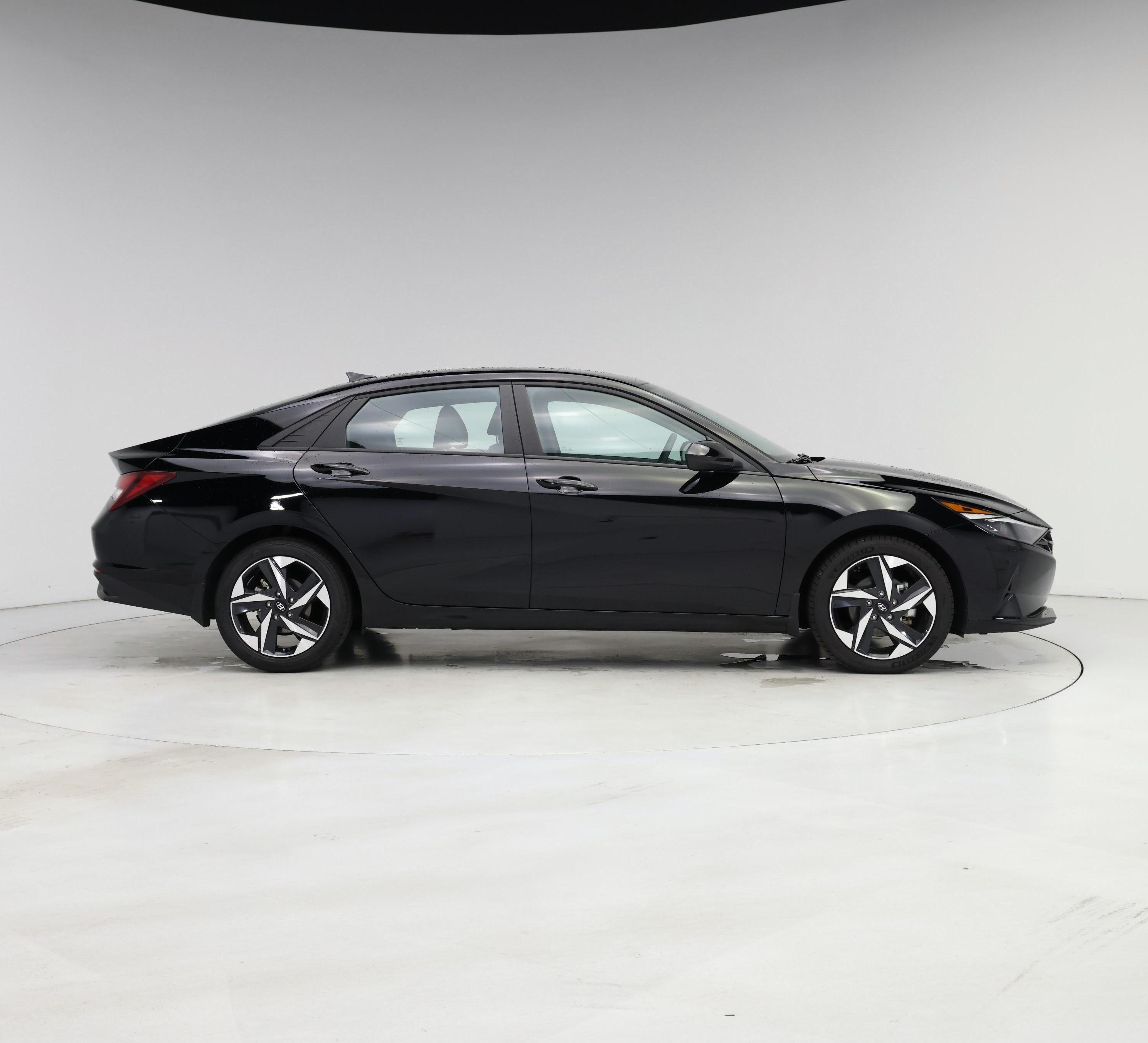 Thumbnail: 2023 Hyundai Elantra - 7